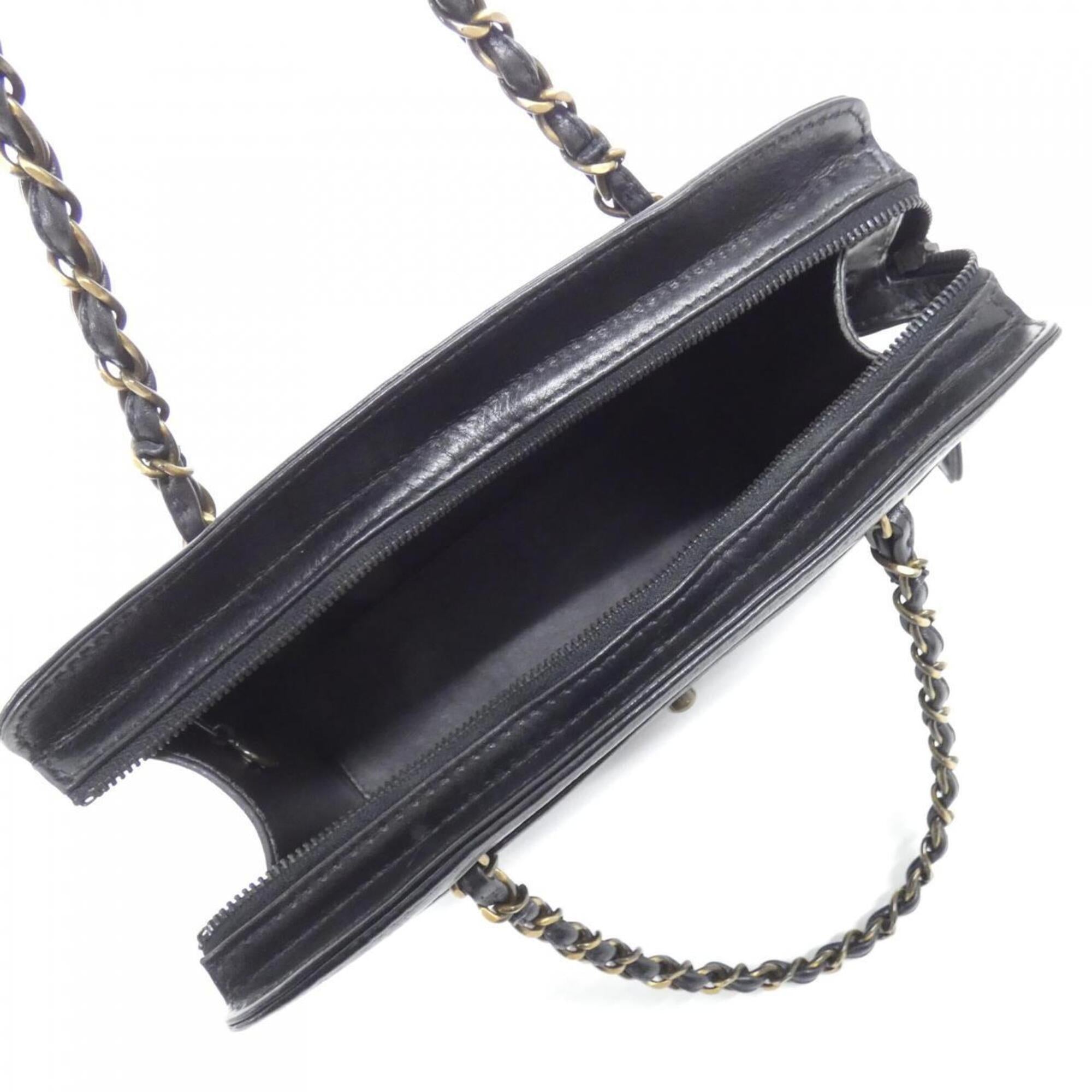 Chanel Black Leather Handbag (Pre-Owned)