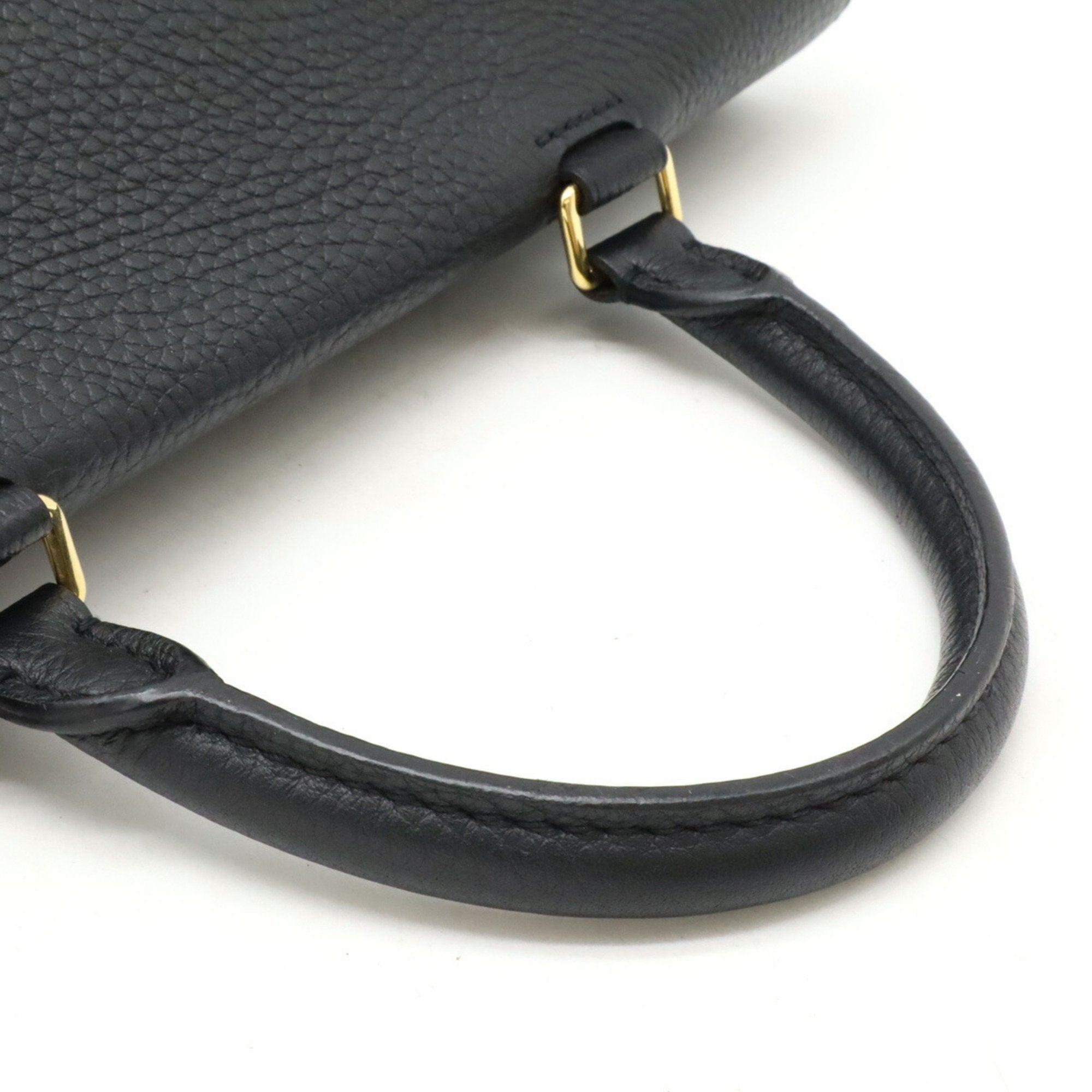 Louis Vuitton Noir Leather Handbag Shoulder Bag (Pre-Owned)