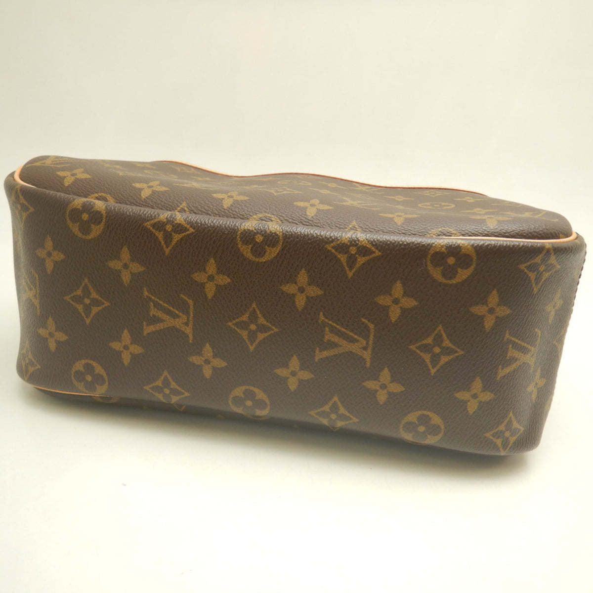 Louis Vuitton Brown Monogram Monogram Canvas Handbag (Pre-Owned)