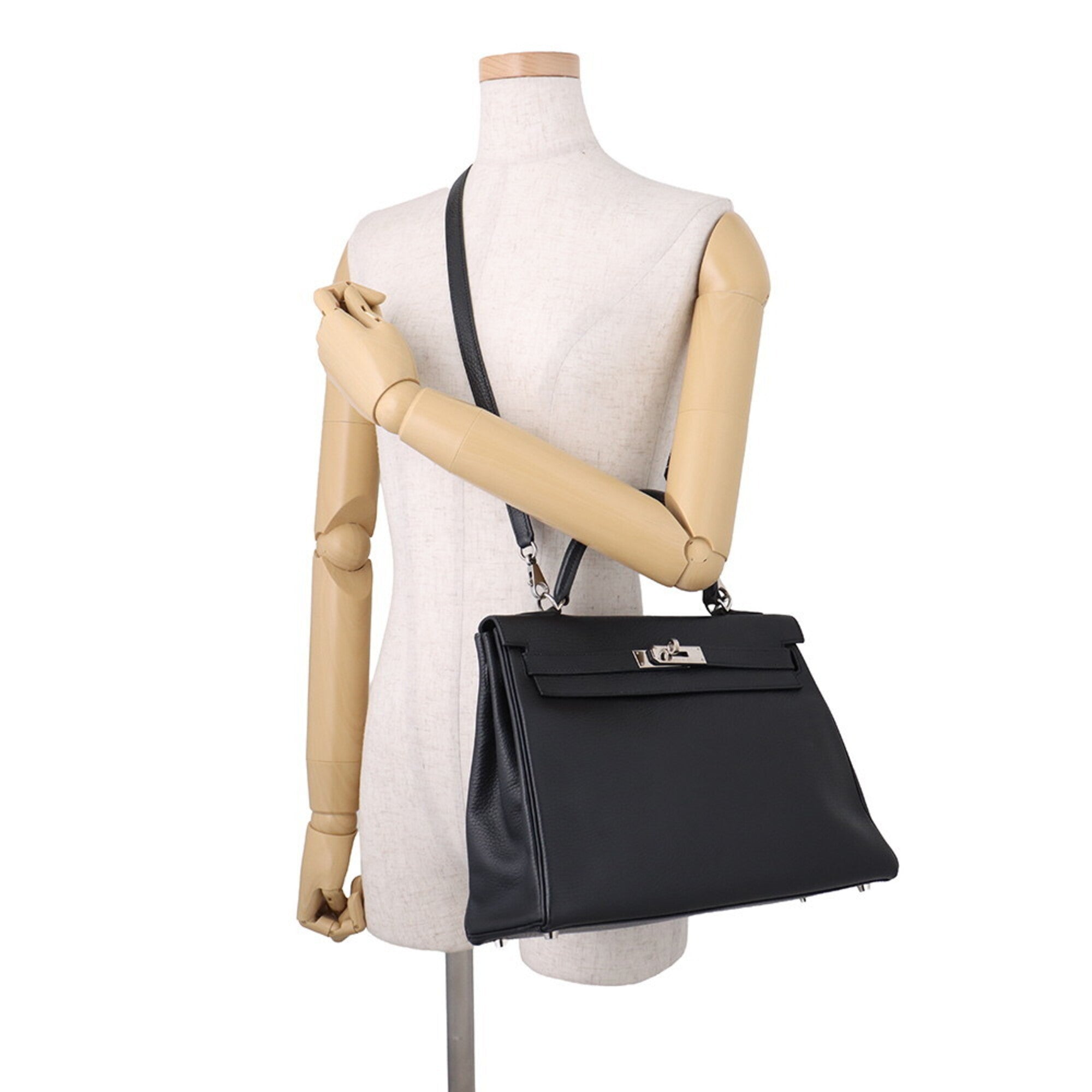 Hermes Kelly Black Ardennes Leather Handbag (Pre-Owned)