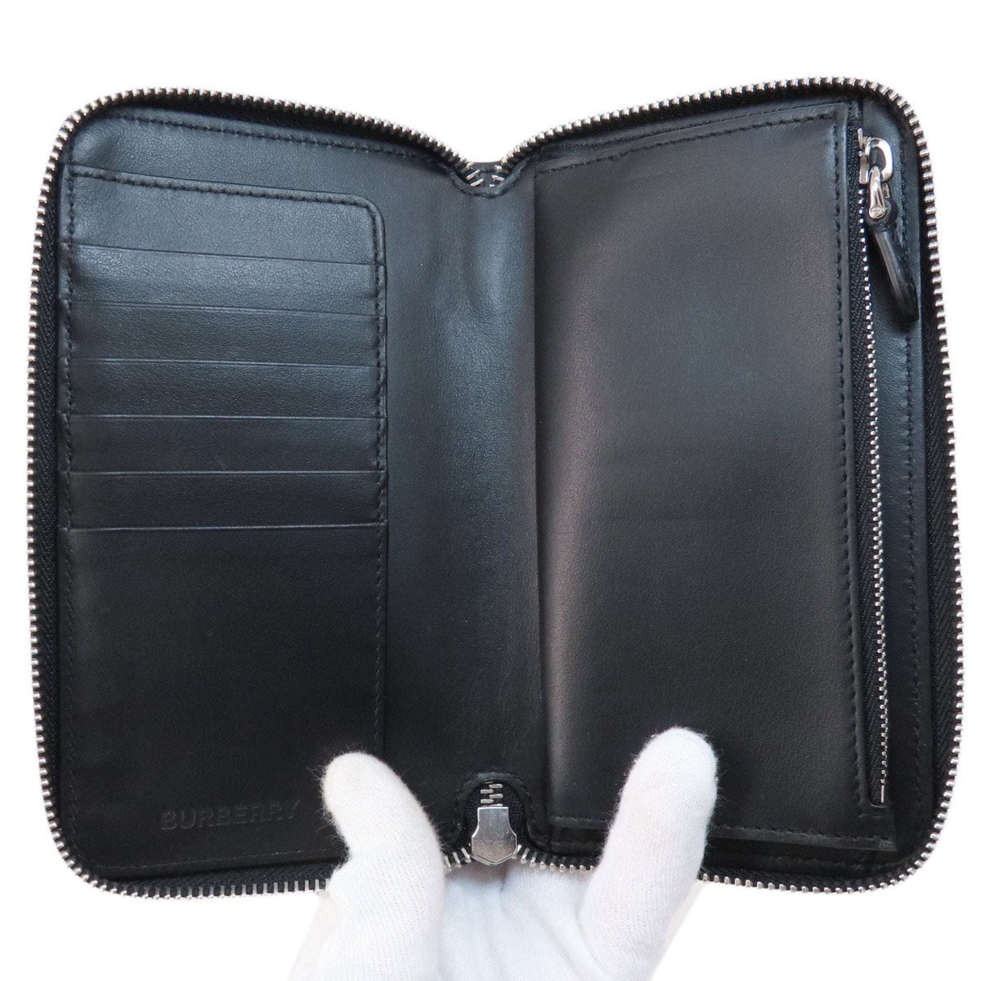 Burberry Green Pvc Long Wallet (Bi-Fold) (Pre-Owned)