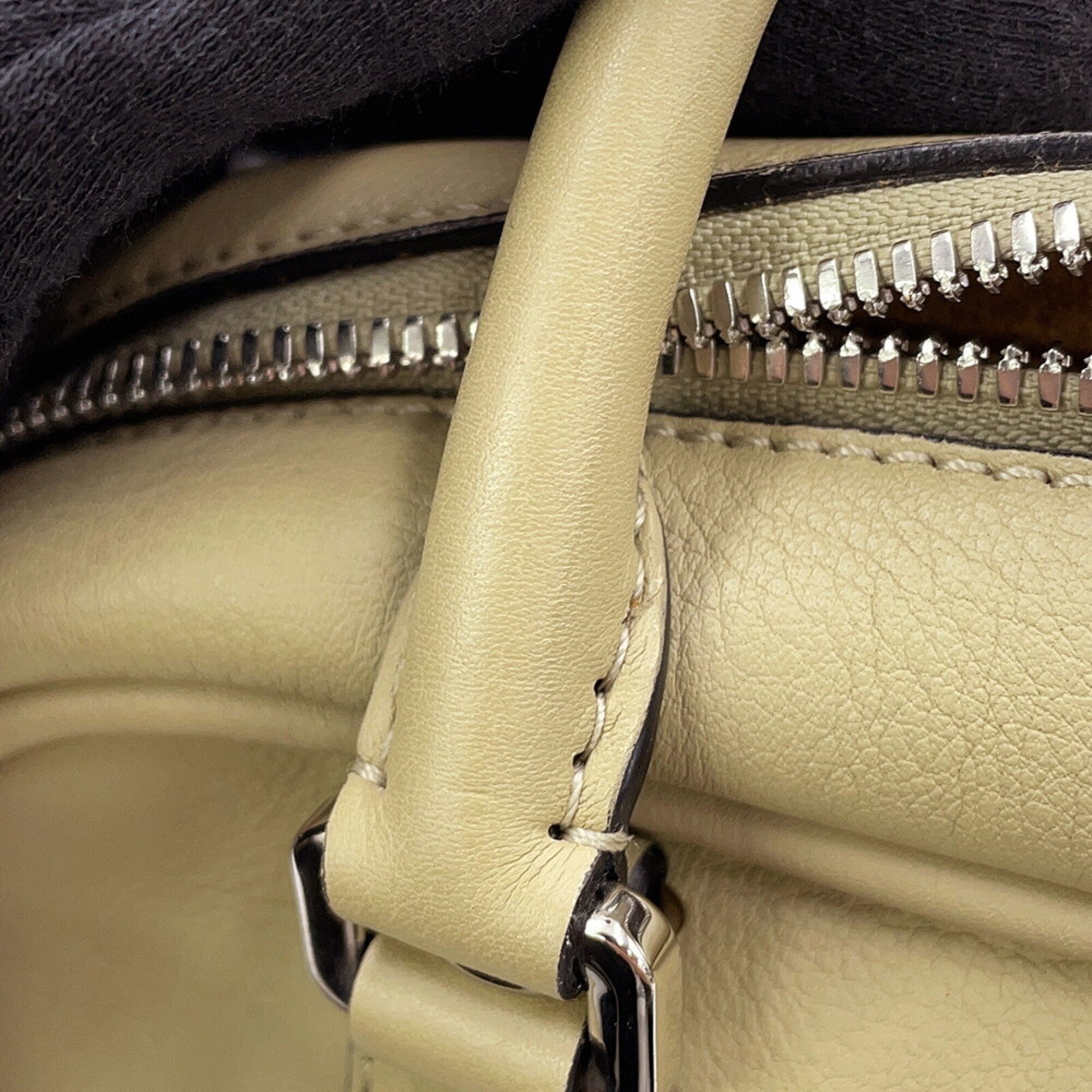 Loewe Beige Leather Handbag (Pre-Owned)