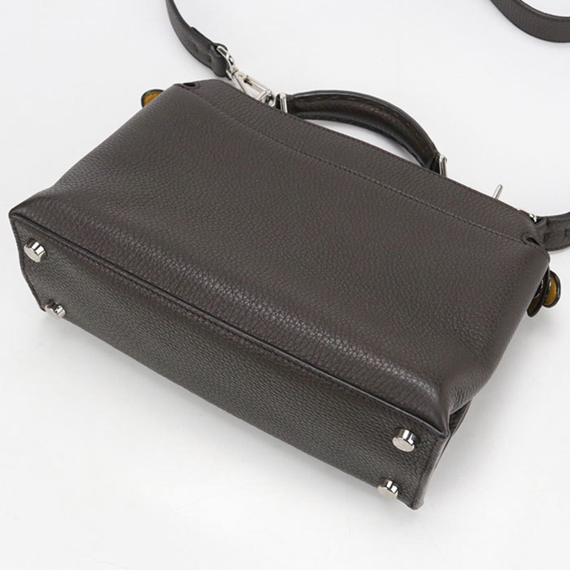 Fendi Brown Leather Handbag (Pre-Owned)