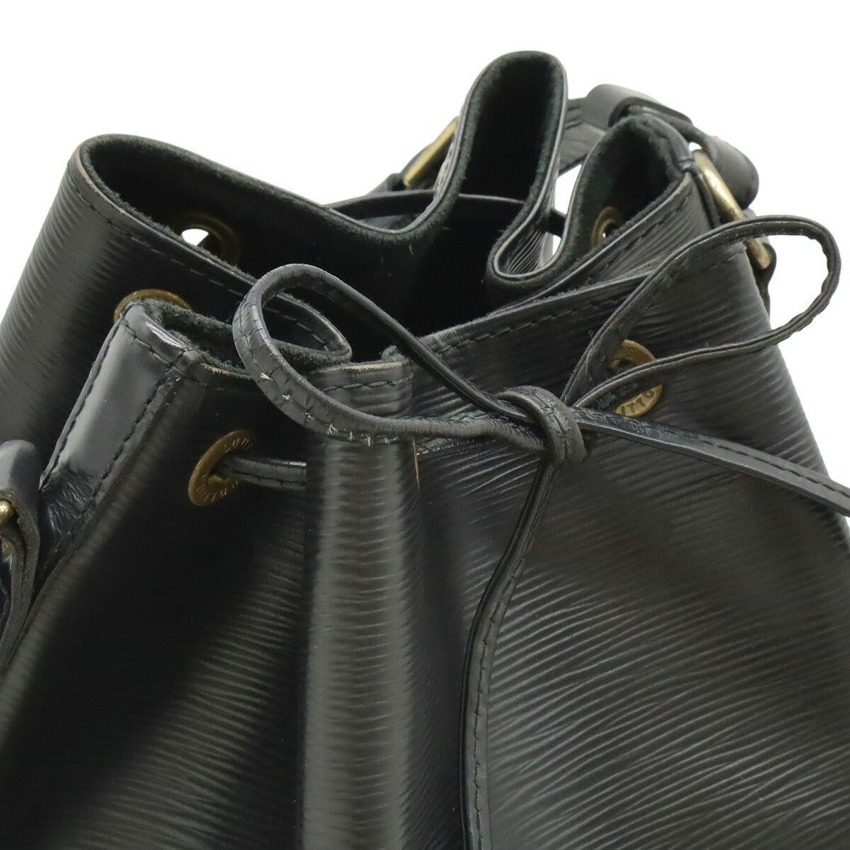Louis Vuitton Noir Epi Leather Shoulder Bag (Pre-Owned)