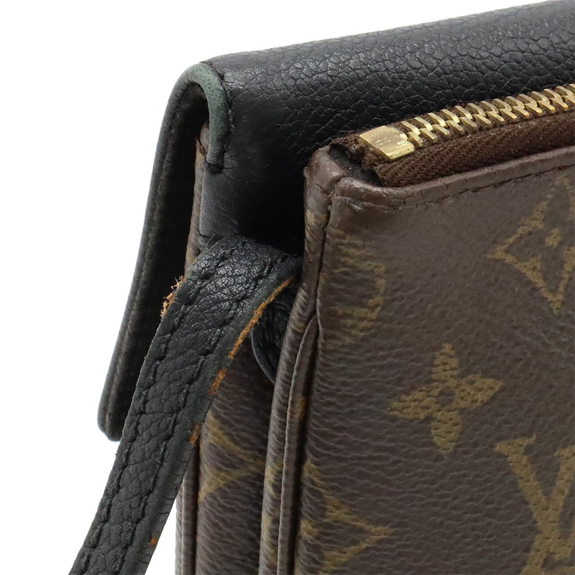 Louis Vuitton Monogram Noir Monogram Pochette Shoulder Bag (Pre-Owned)