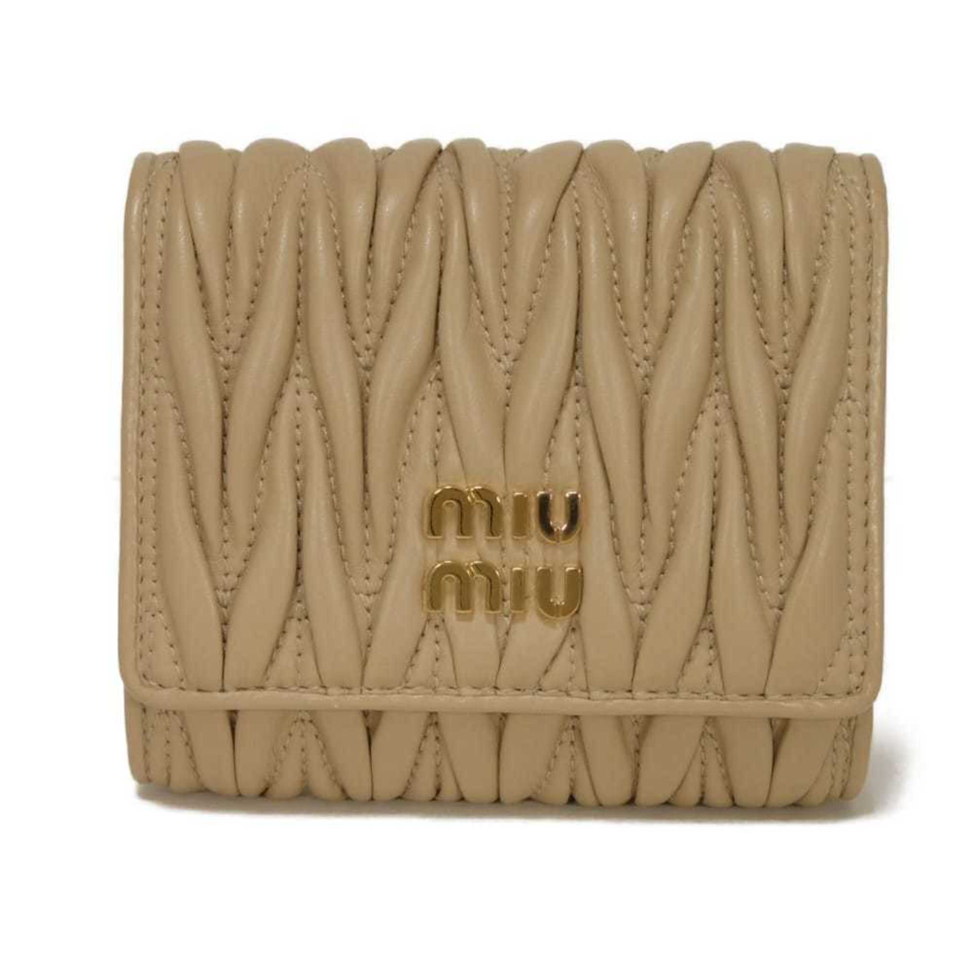 Miu Miu Beige Leather Wallet (Tri-Fold) (Pre-Owned)