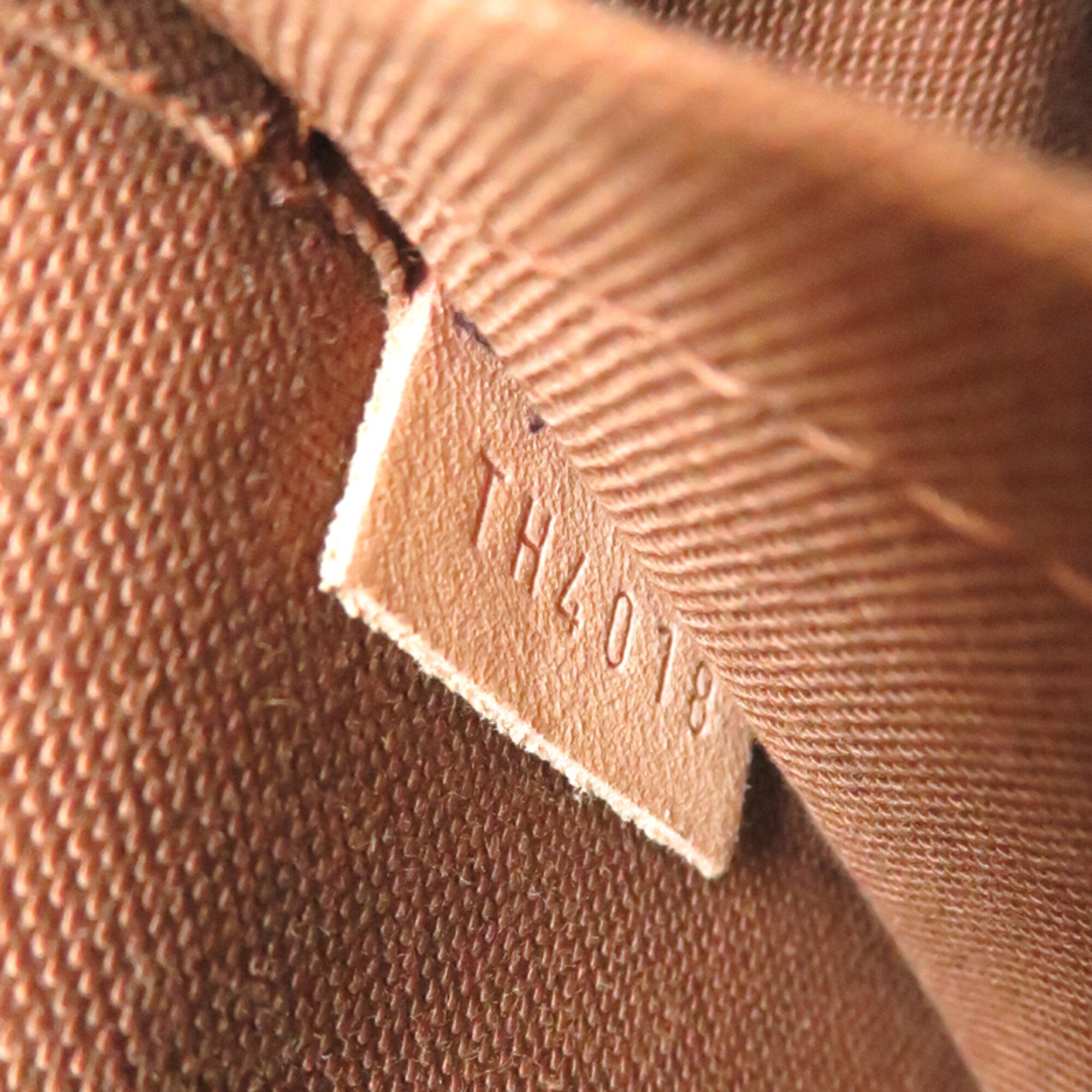 Louis Vuitton Brown Monogram Shoulder Bag (Pre-Owned)