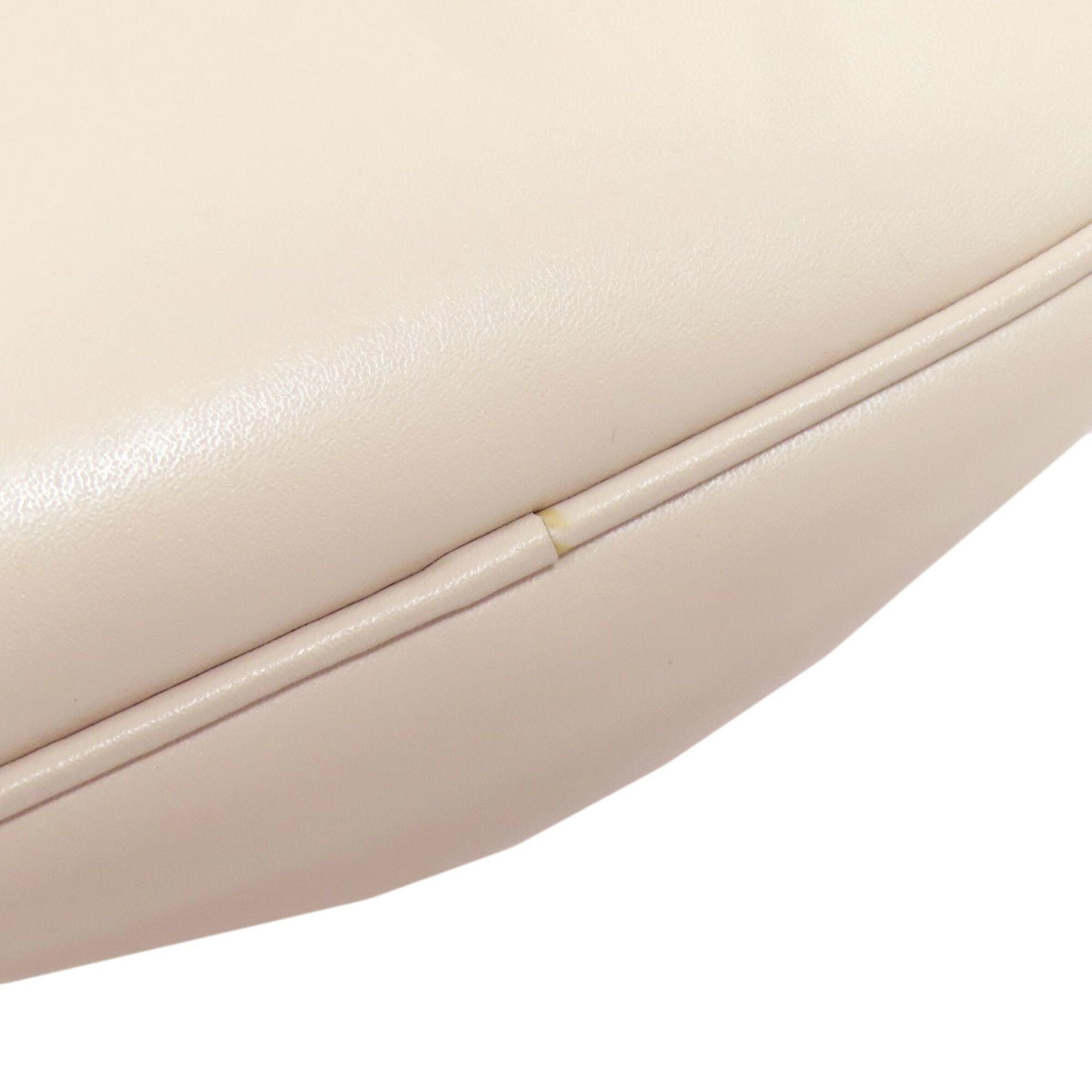 Salvatore Ferragamo Beige White Leather Shoulder Bag (Pre-Owned)