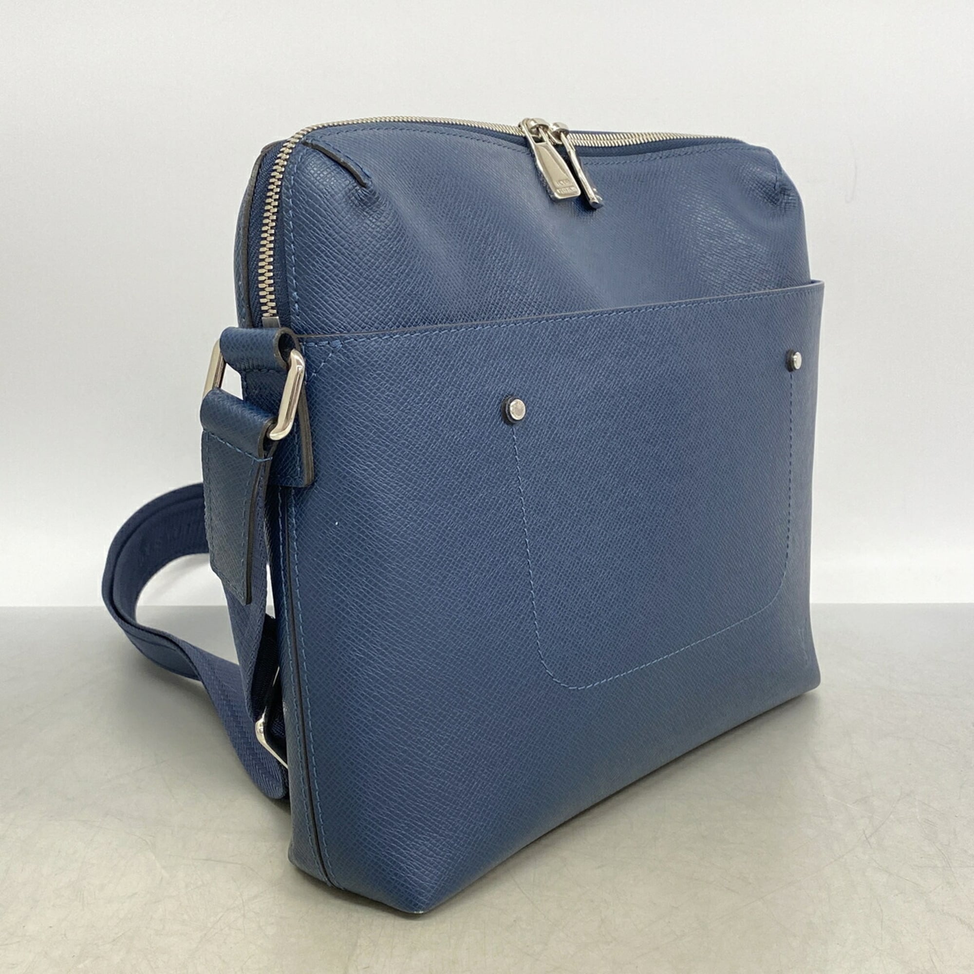 Louis Vuitton Ocean Shoulder Bag (Pre-Owned)
