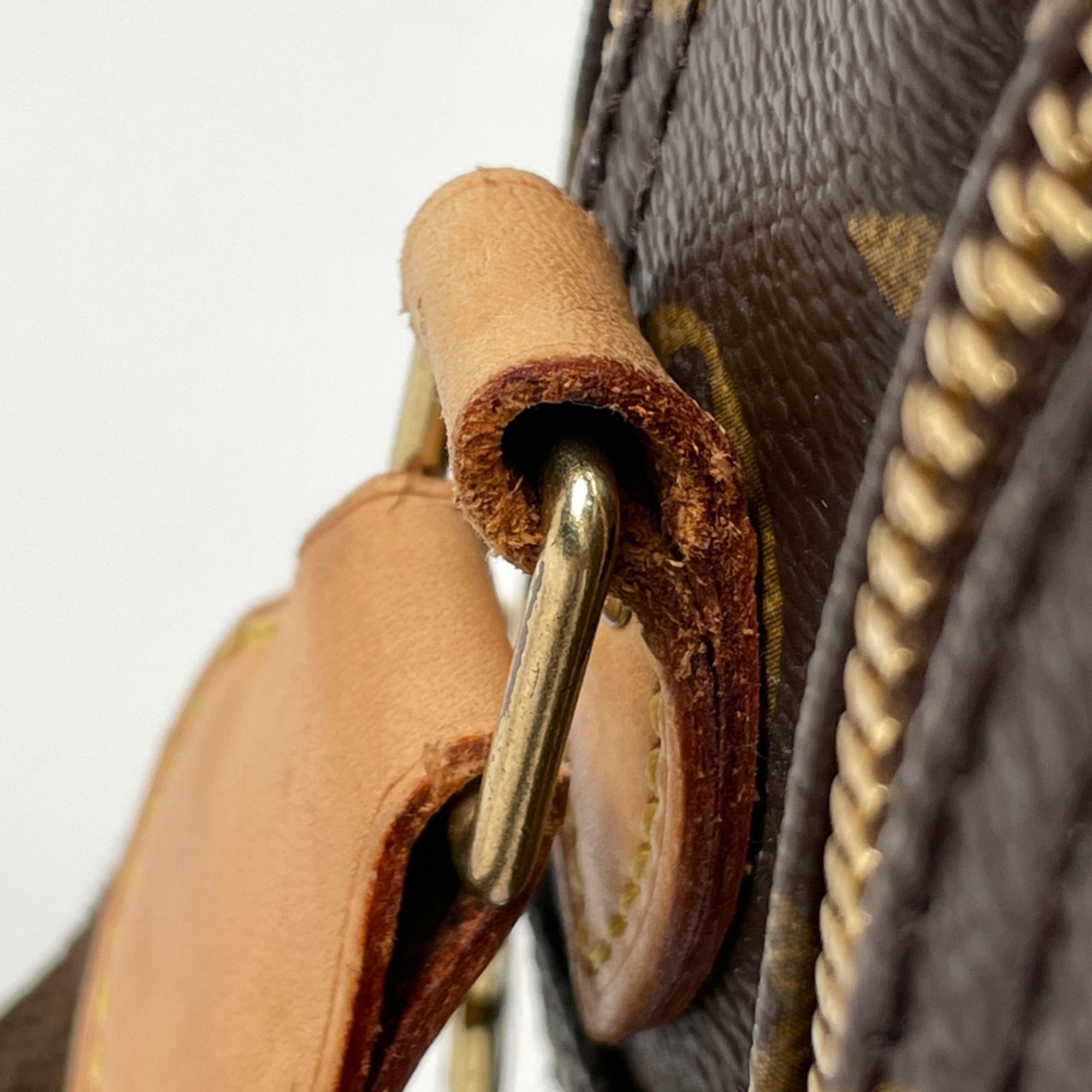Louis Vuitton Brown Monogram Shoulder Bag (Pre-Owned)