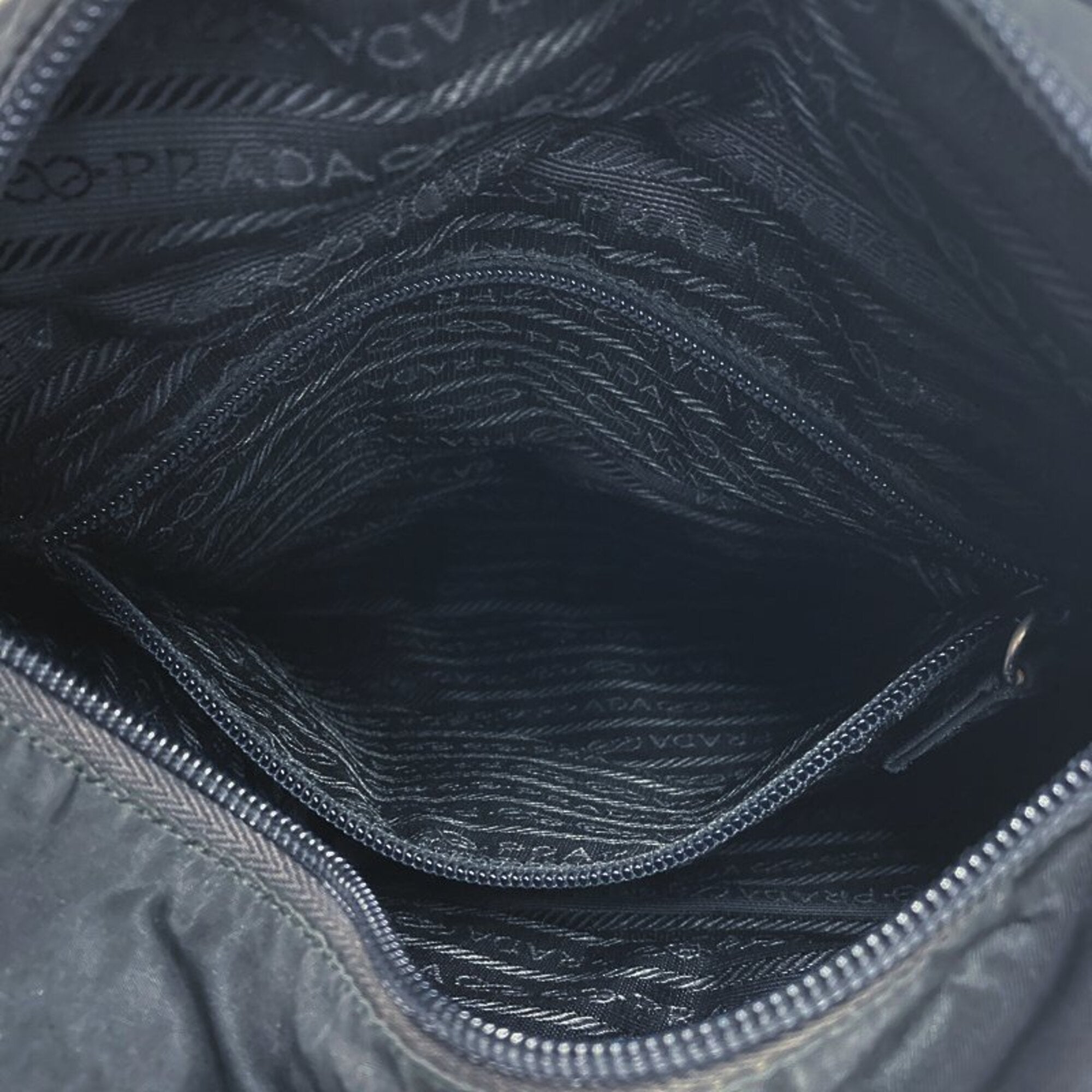 Prada Black Nylon Shoulder Bag Tote Bag (Pre-Owned)