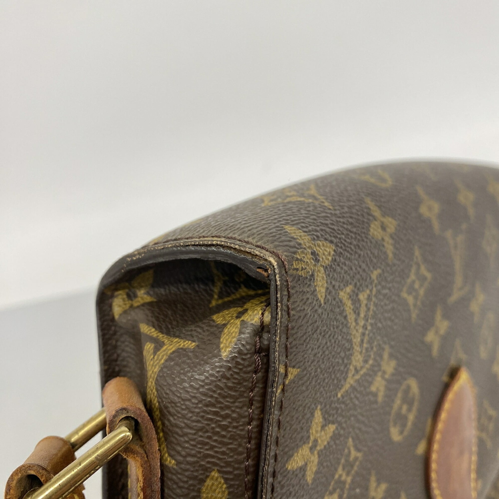 Louis Vuitton Brown Shoulder Bag (Pre-Owned)