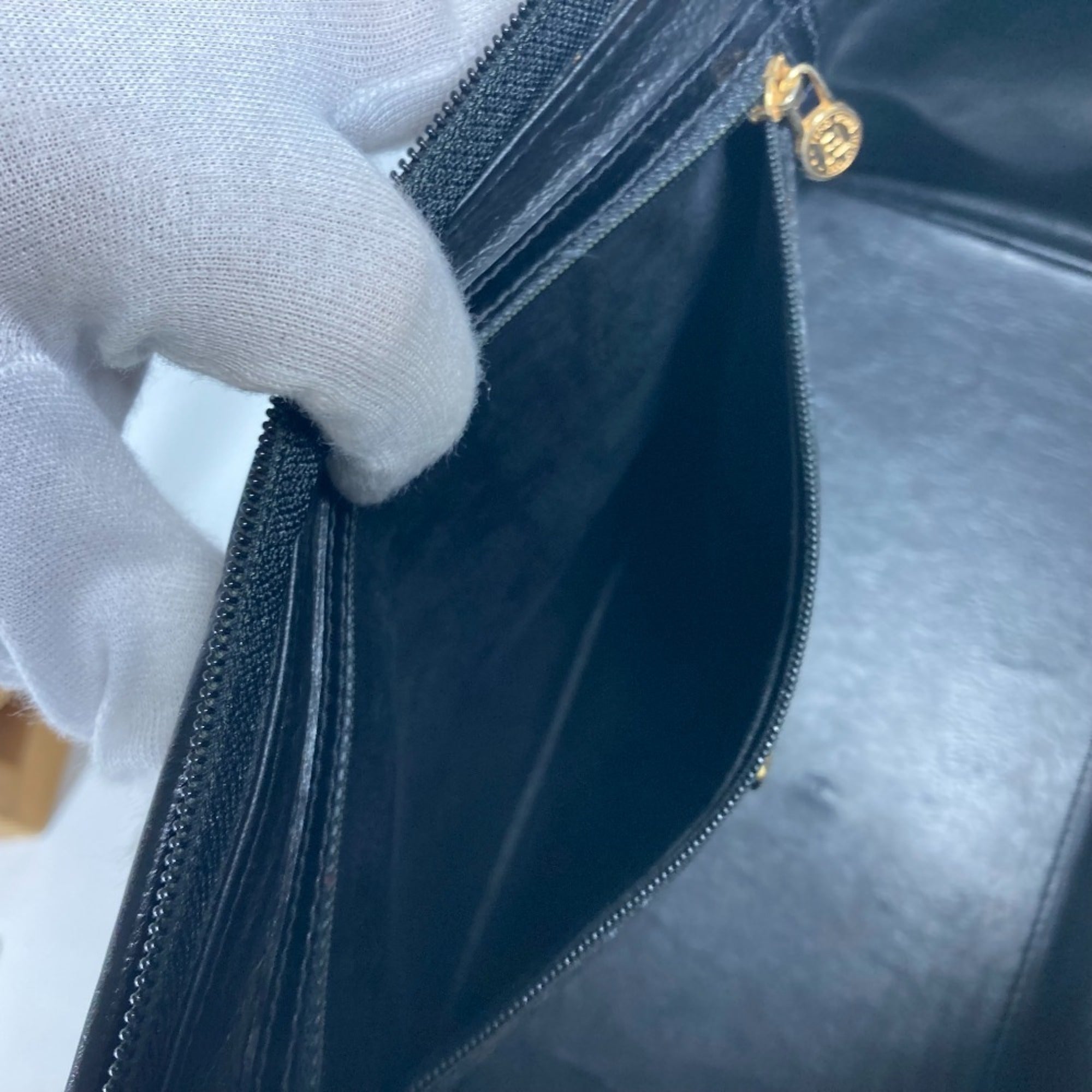 Fendi Black Leather Handbag Shoulder Bag (Pre-Owned)