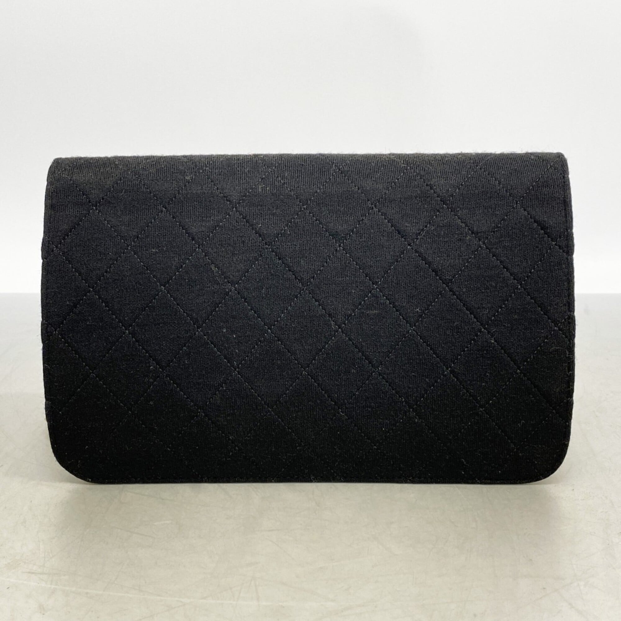 Chanel Black Shoulder Bag (Pre-Owned)