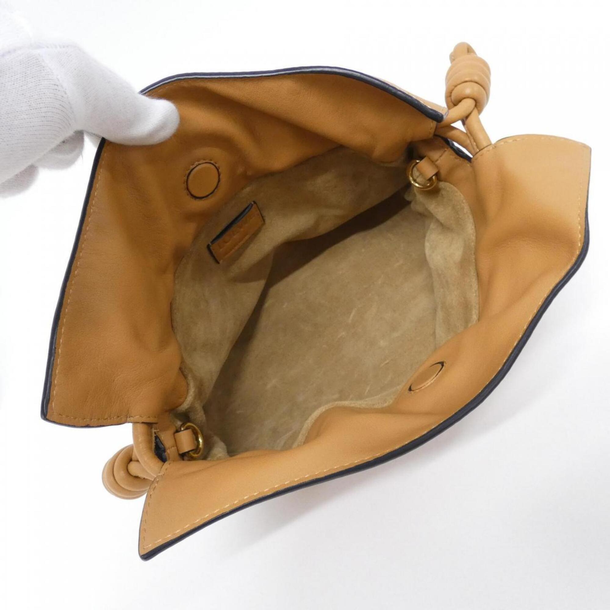 Loewe Beige Leather Handbag (Pre-Owned)