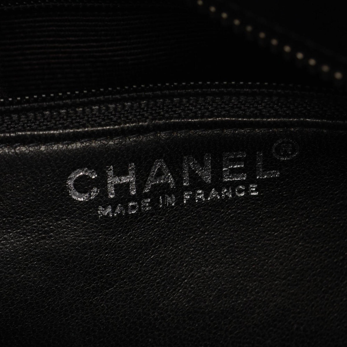 Chanel Black Grained Calfskin Handbag Tote Bag (Pre-Owned)