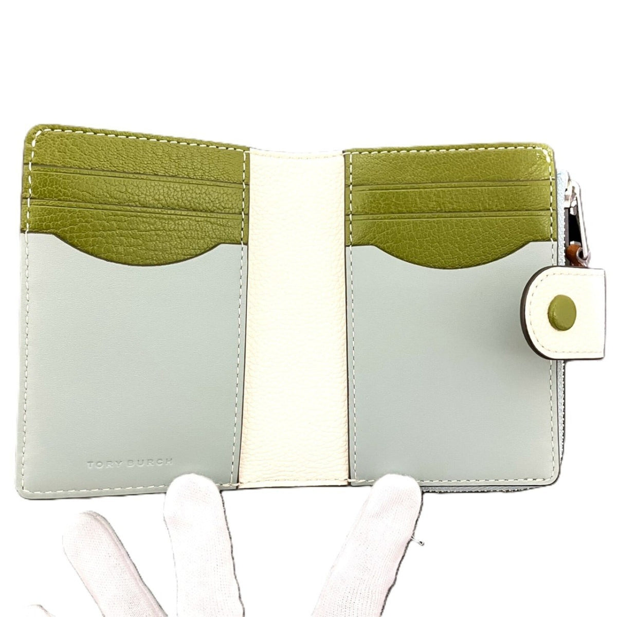 Tory Burch Light Blue Leather Wallet (Bi-Fold) (Pre-Owned)
