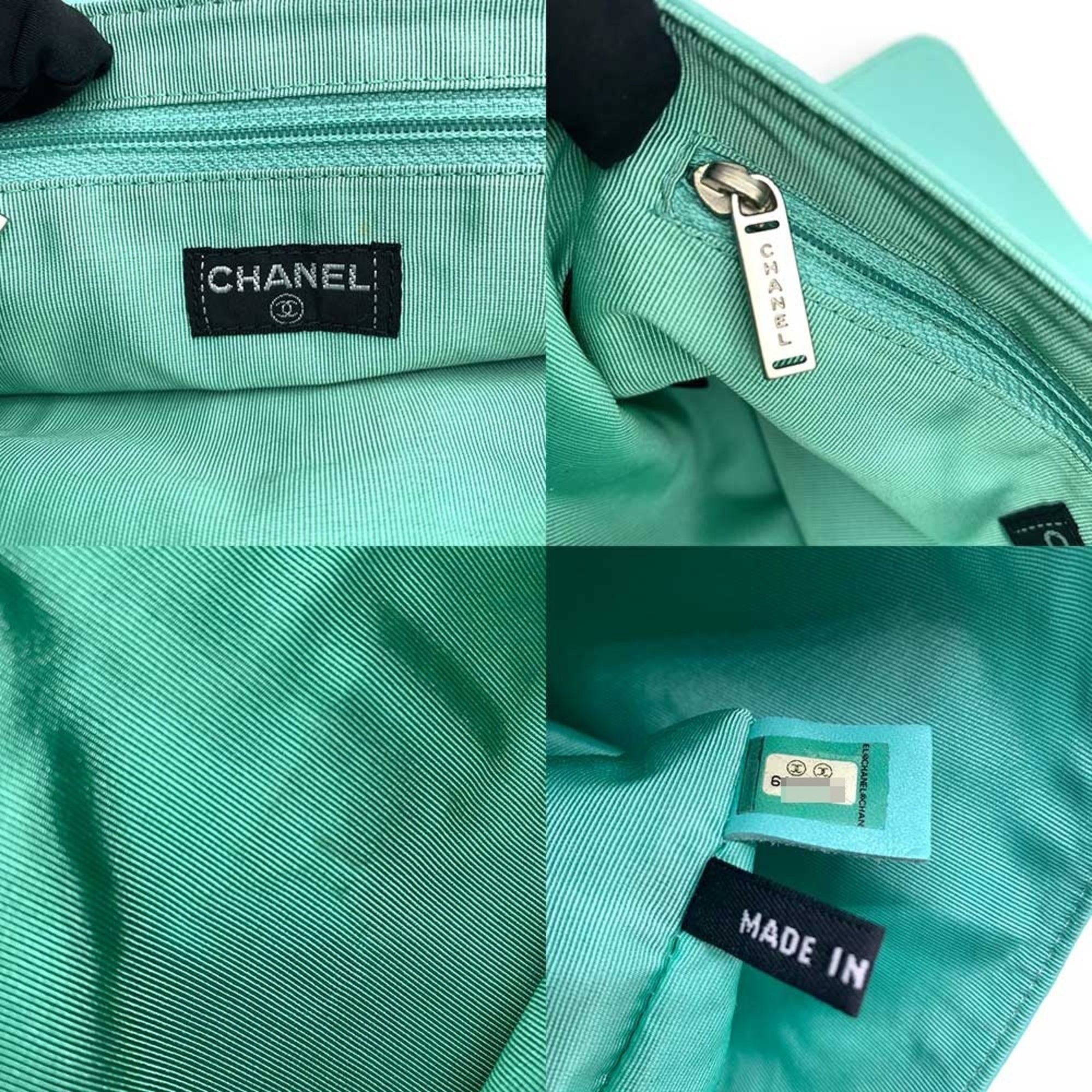 Chanel 2.55 Turquoise Leather Handbag (Pre-Owned)