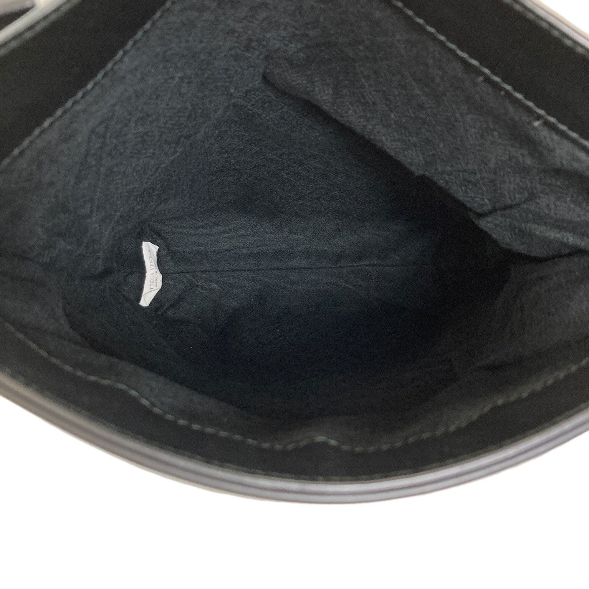 Bottega Veneta Black Leather Shoulder Bag (Pre-Owned)