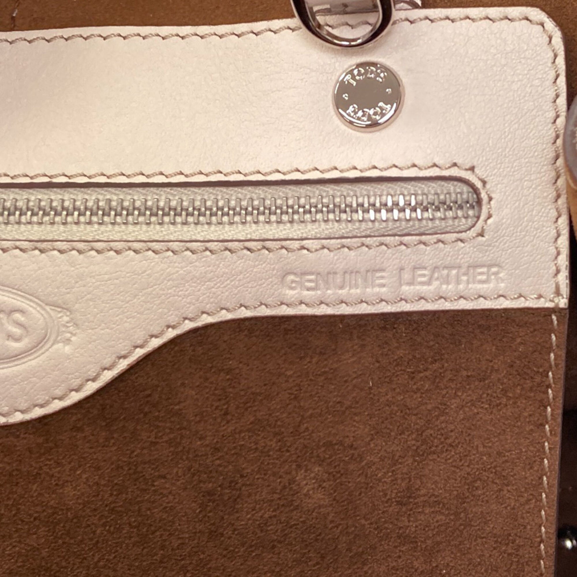 Tod's White Leather Tote Bag (Pre-Owned)