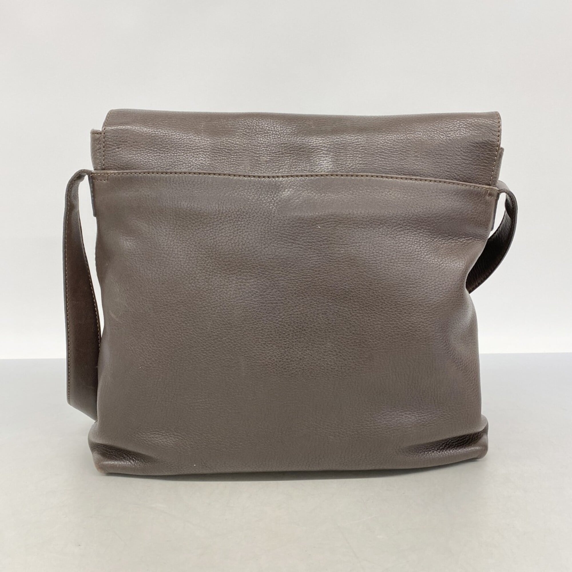 Celine Brown Leather Shoulder Bag (Pre-Owned)