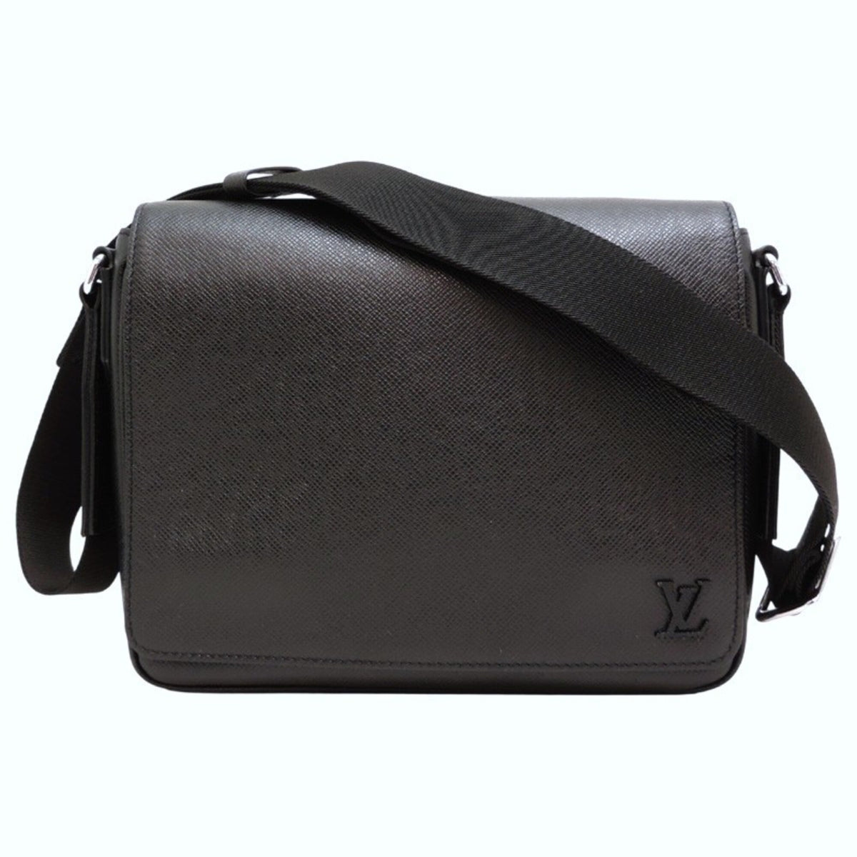 Louis Vuitton Black Taiga Leather Shoulder Bag (Pre-Owned)