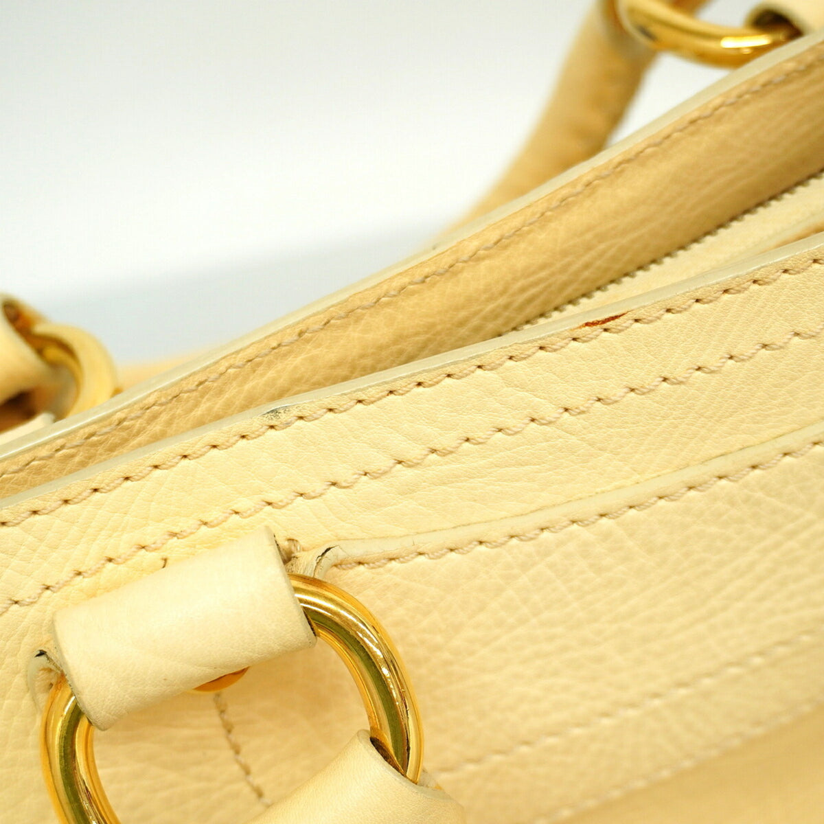 Celine Cream Leather Handbag (Pre-Owned)