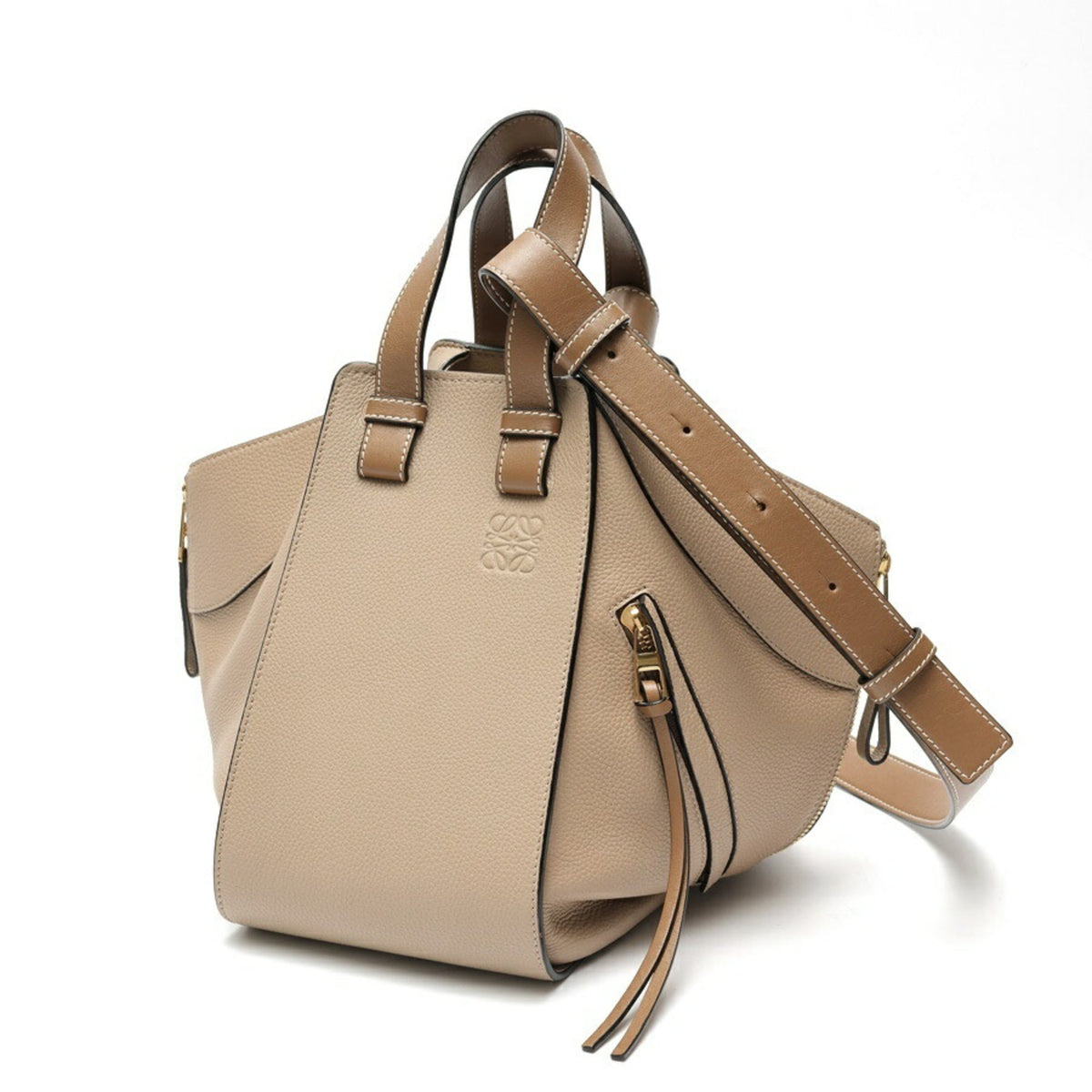Loewe Grayish Sand Leather Shoulder Bag (Pre-Owned)