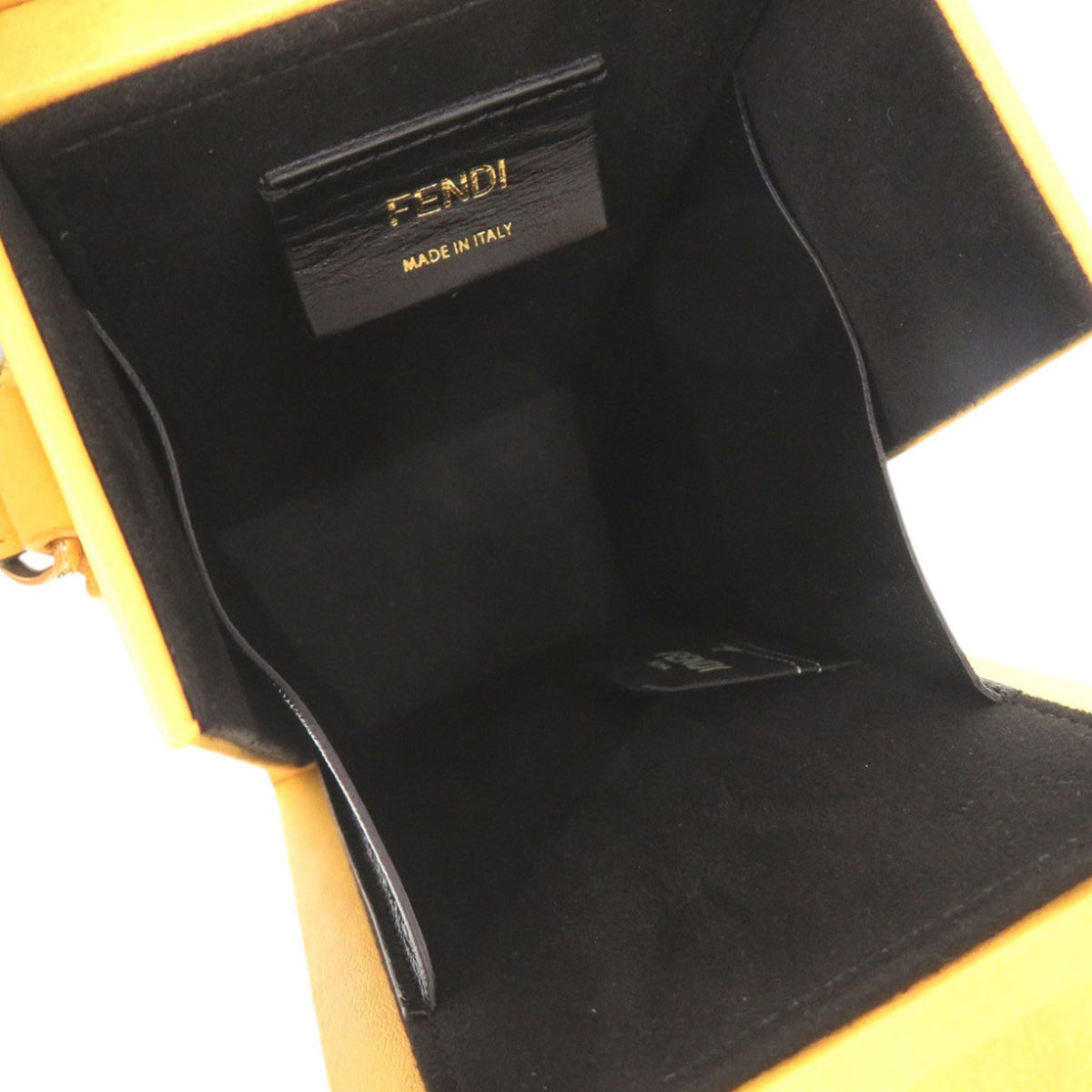 Fendi Yellow Leather Shoulder Bag (Pre-Owned)