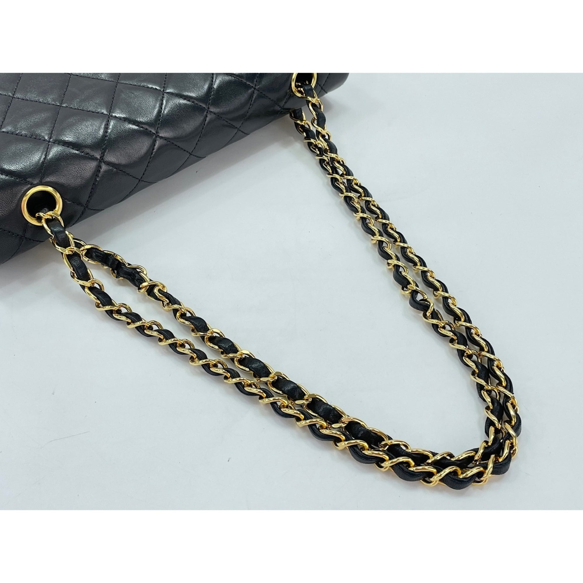 Chanel Matelasse Black Shoulder Bag (Pre-Owned)