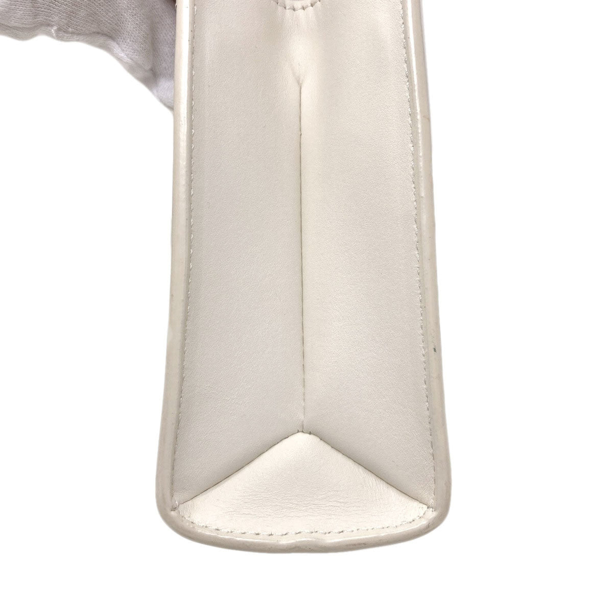 Chloé White Leather Handbag (Pre-Owned)