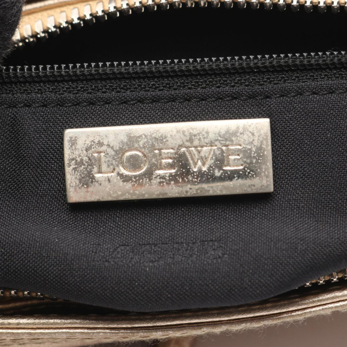 Loewe Gold Leather Handbag (Pre-Owned)