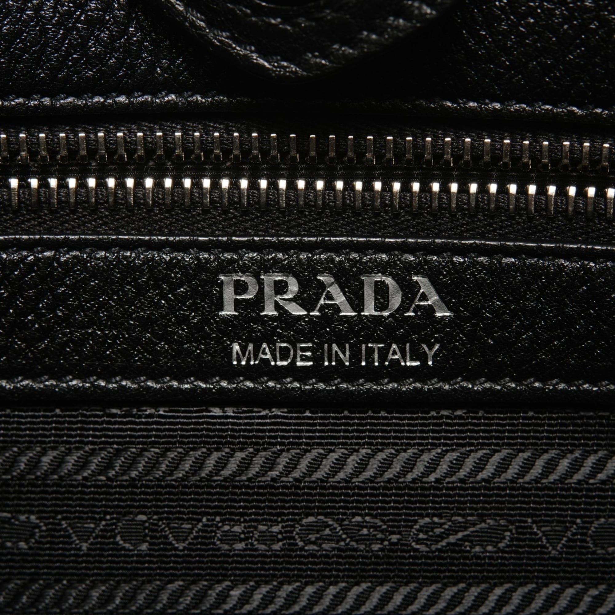 Prada Black Leather Shoulder Bag (Pre-Owned)