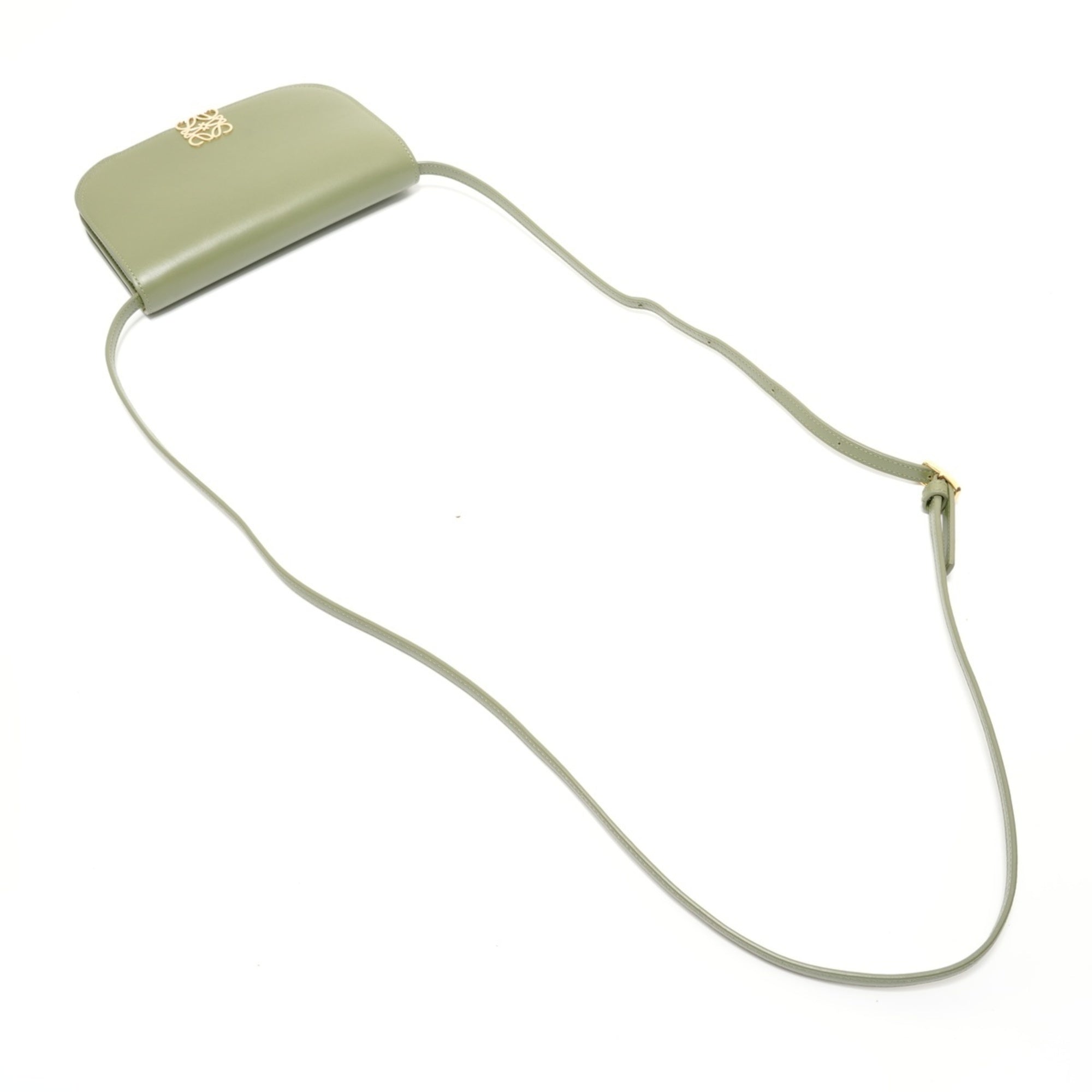 Loewe Green Shoulder Bag (Pre-Owned)