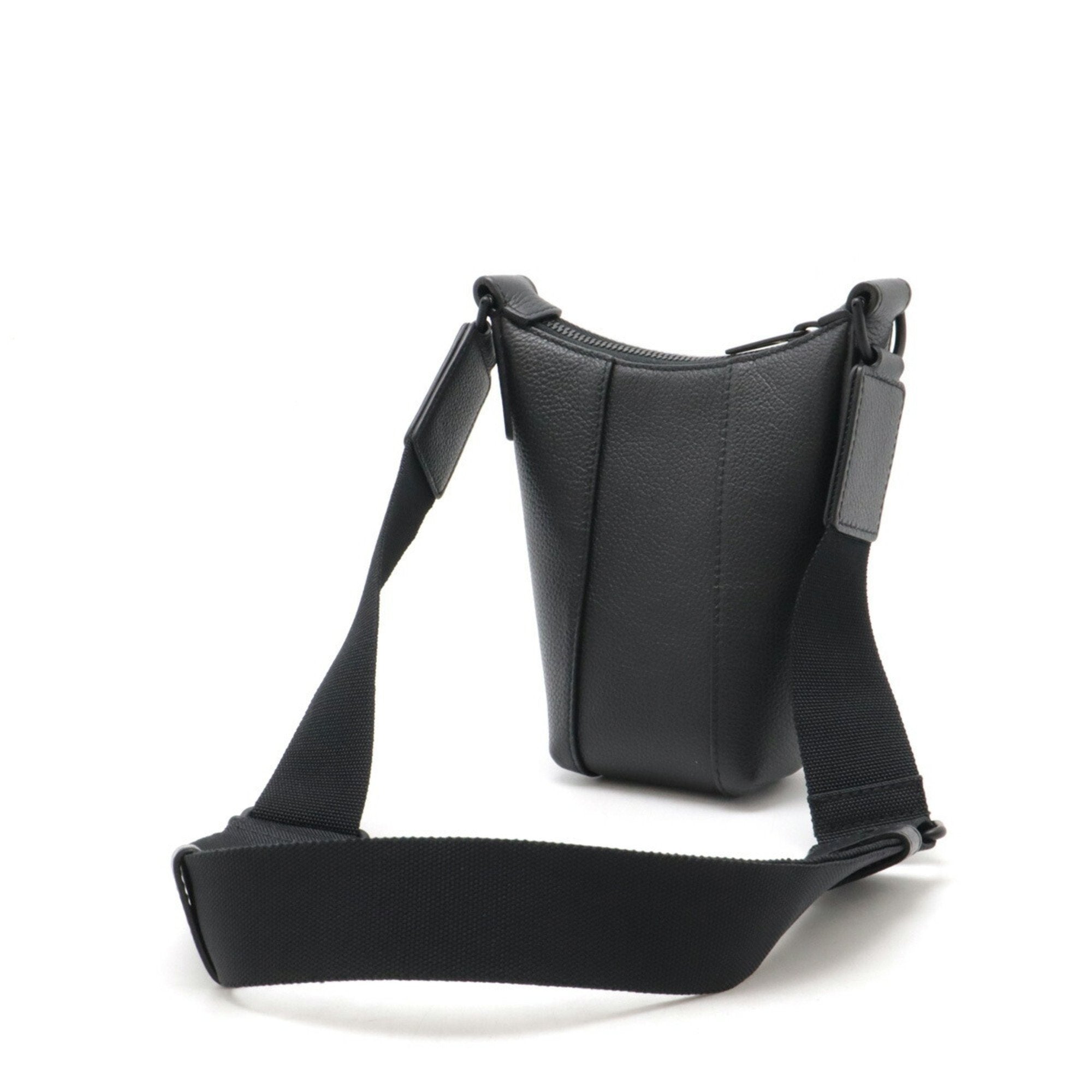 Balenciaga Black Leather Pochette Shoulder Bag (Pre-Owned)