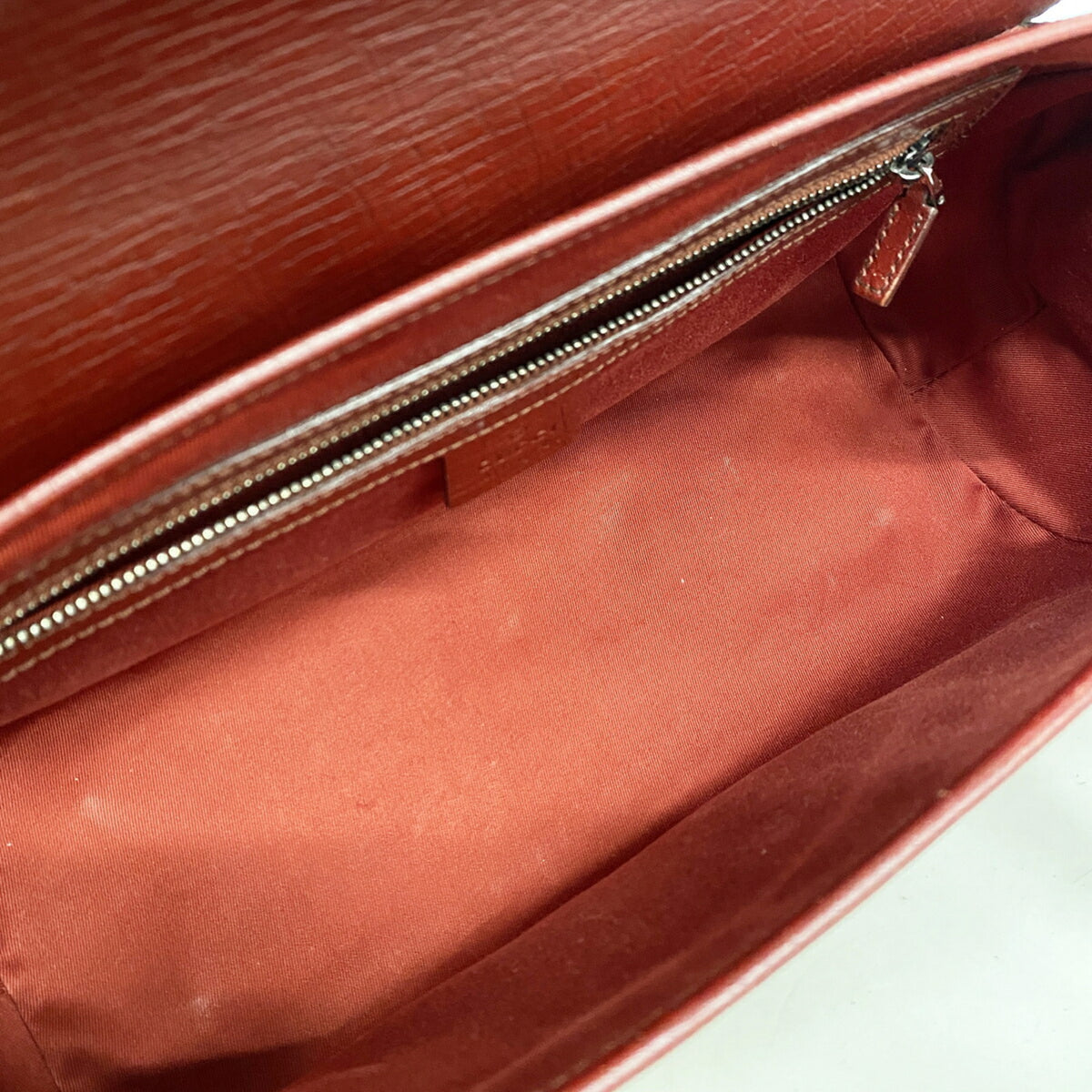 Gucci Red Color Canvas Handbag (Pre-Owned)