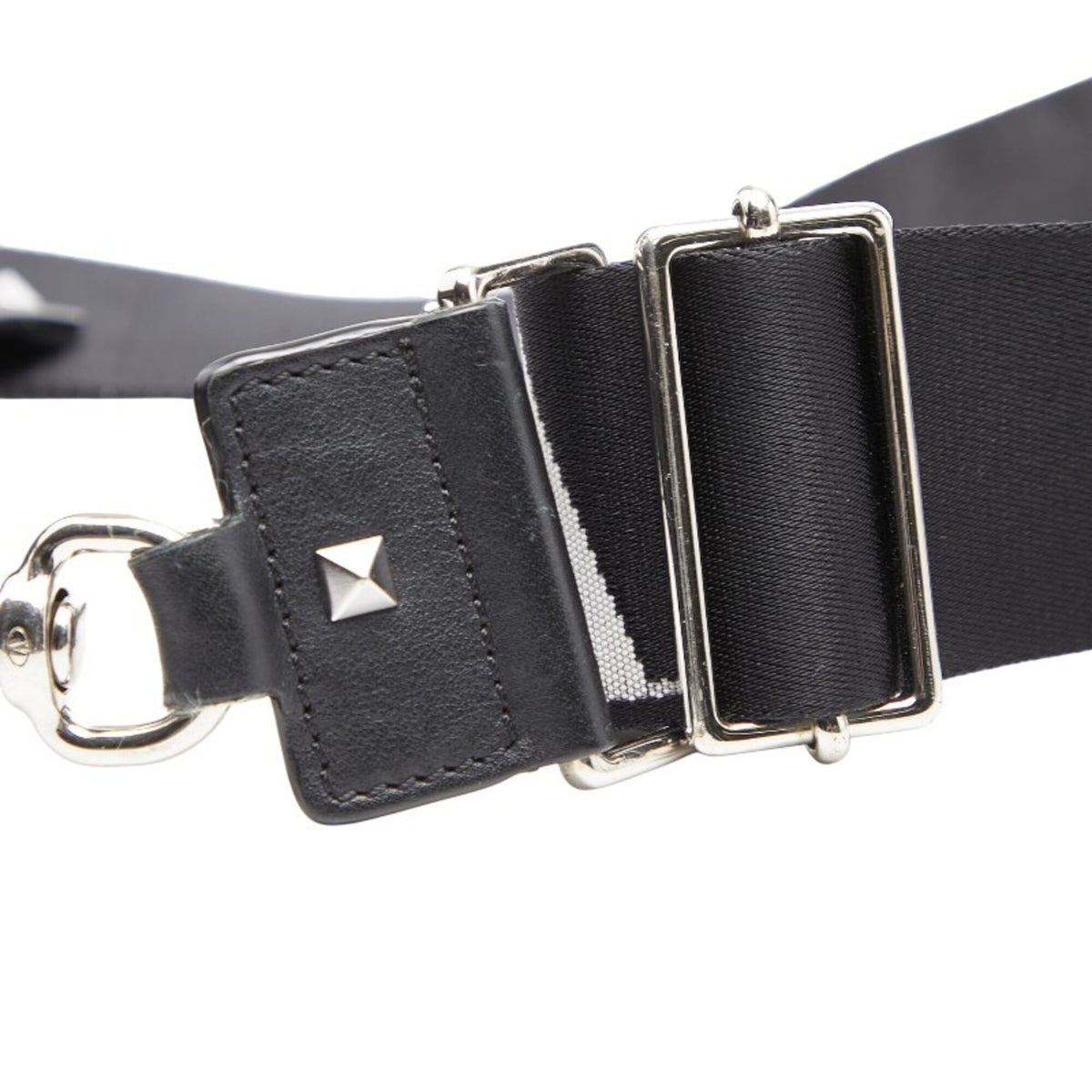 Valentino Black Nylon Leather Shoulder Bag (Pre-Owned)