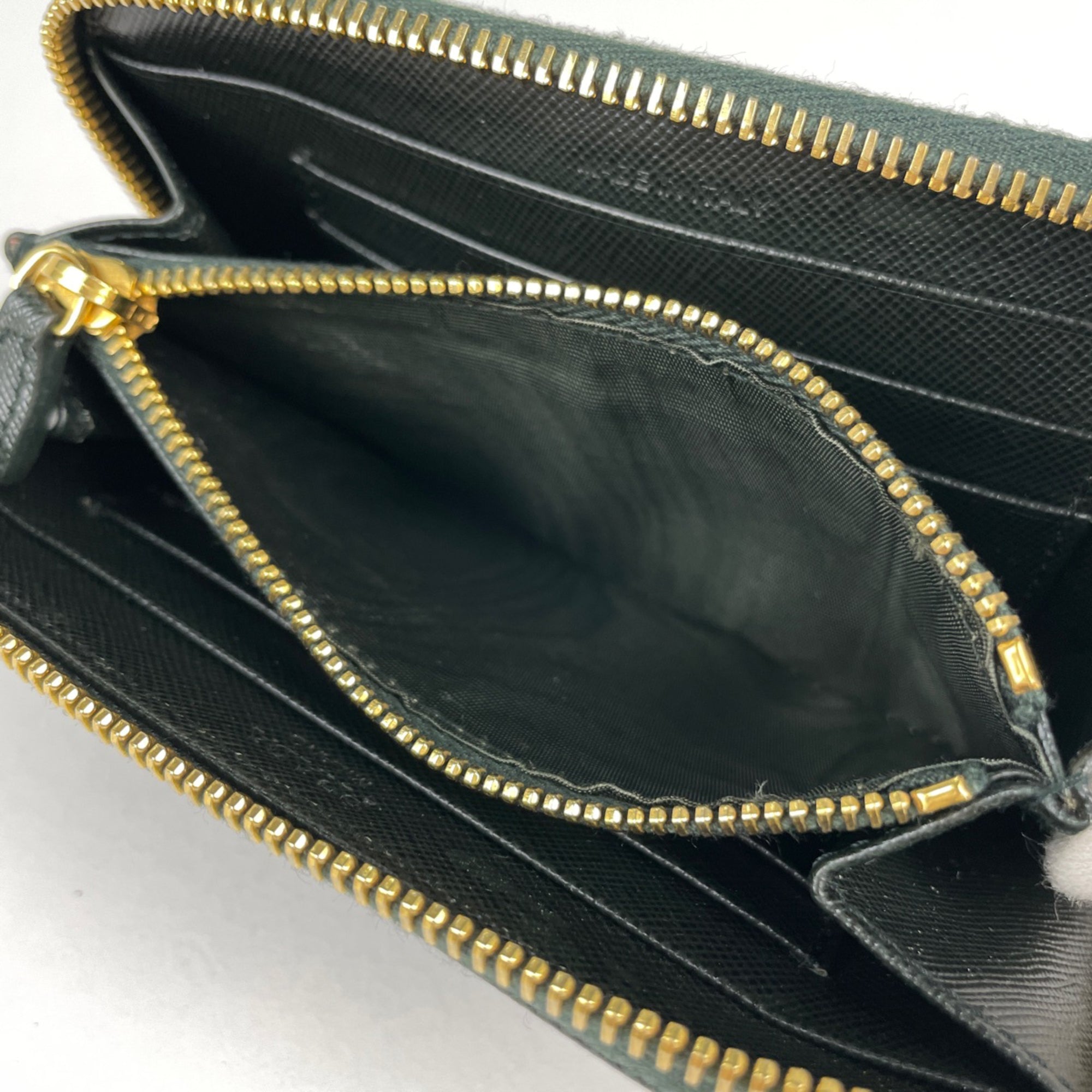 Prada Dark Green Leather Coin Purse/Coin Case (Pre-Owned)