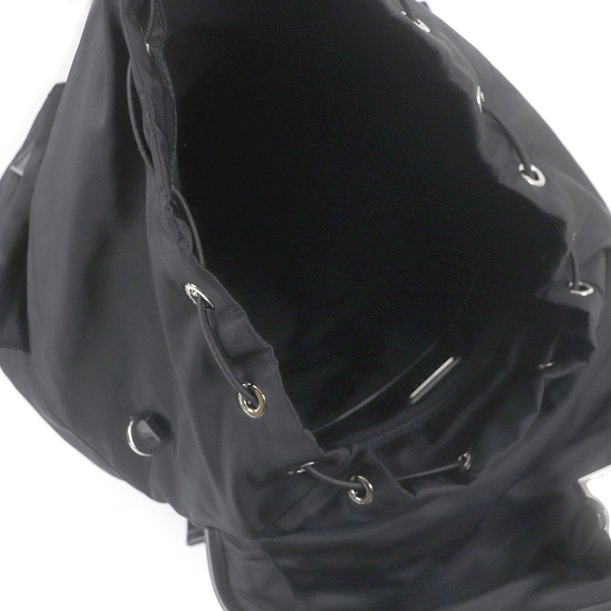 Prada Black Nylon Shoulder Bag (Pre-Owned)