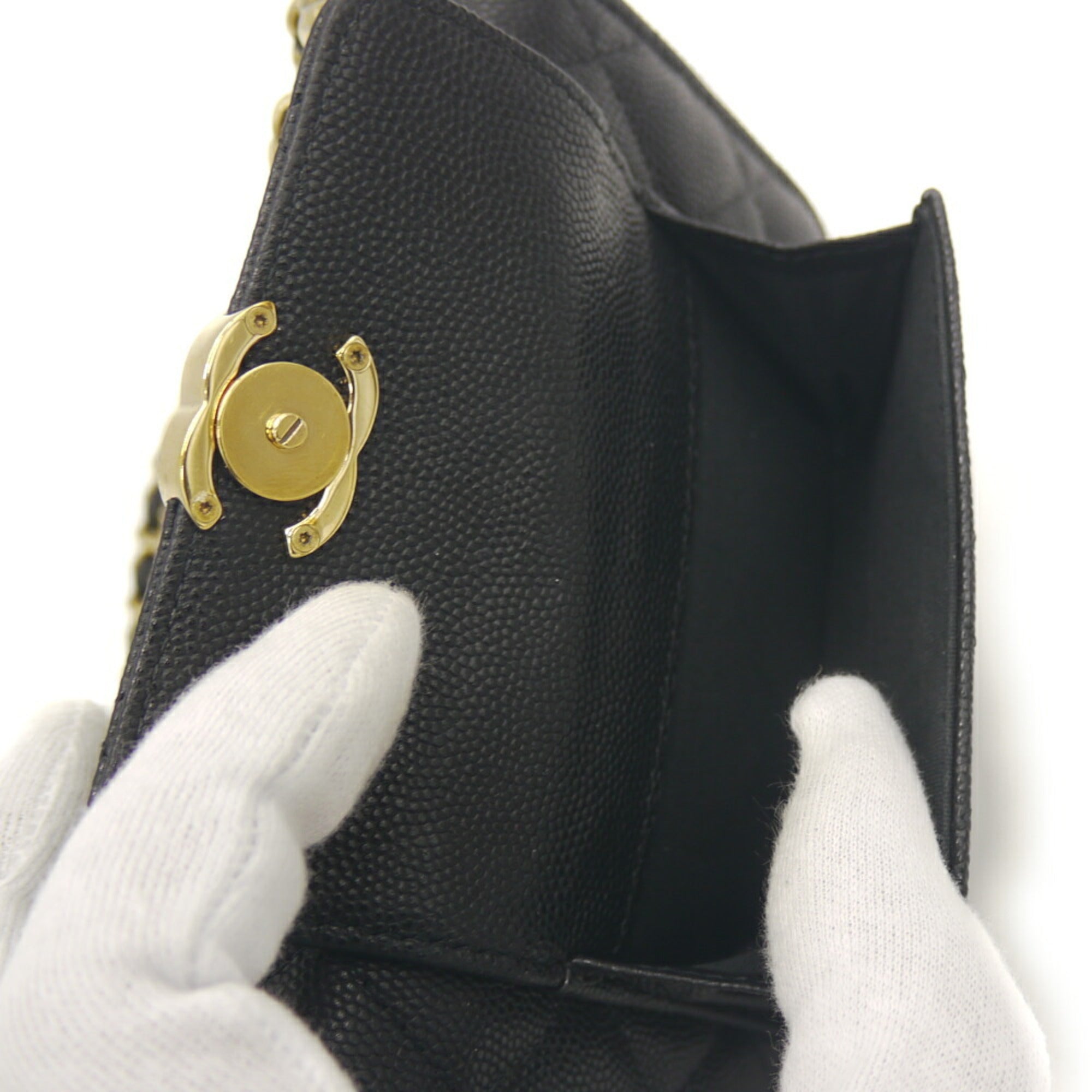 Chanel Black Grained Calfskin Shoulder Bag (Pre-Owned)