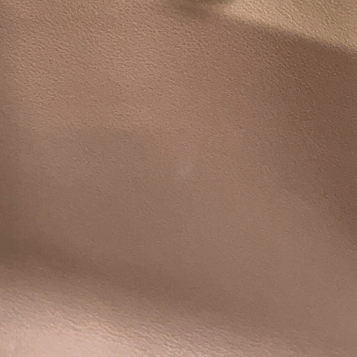 Louis Vuitton Magnolia Leather Handbag (Pre-Owned)