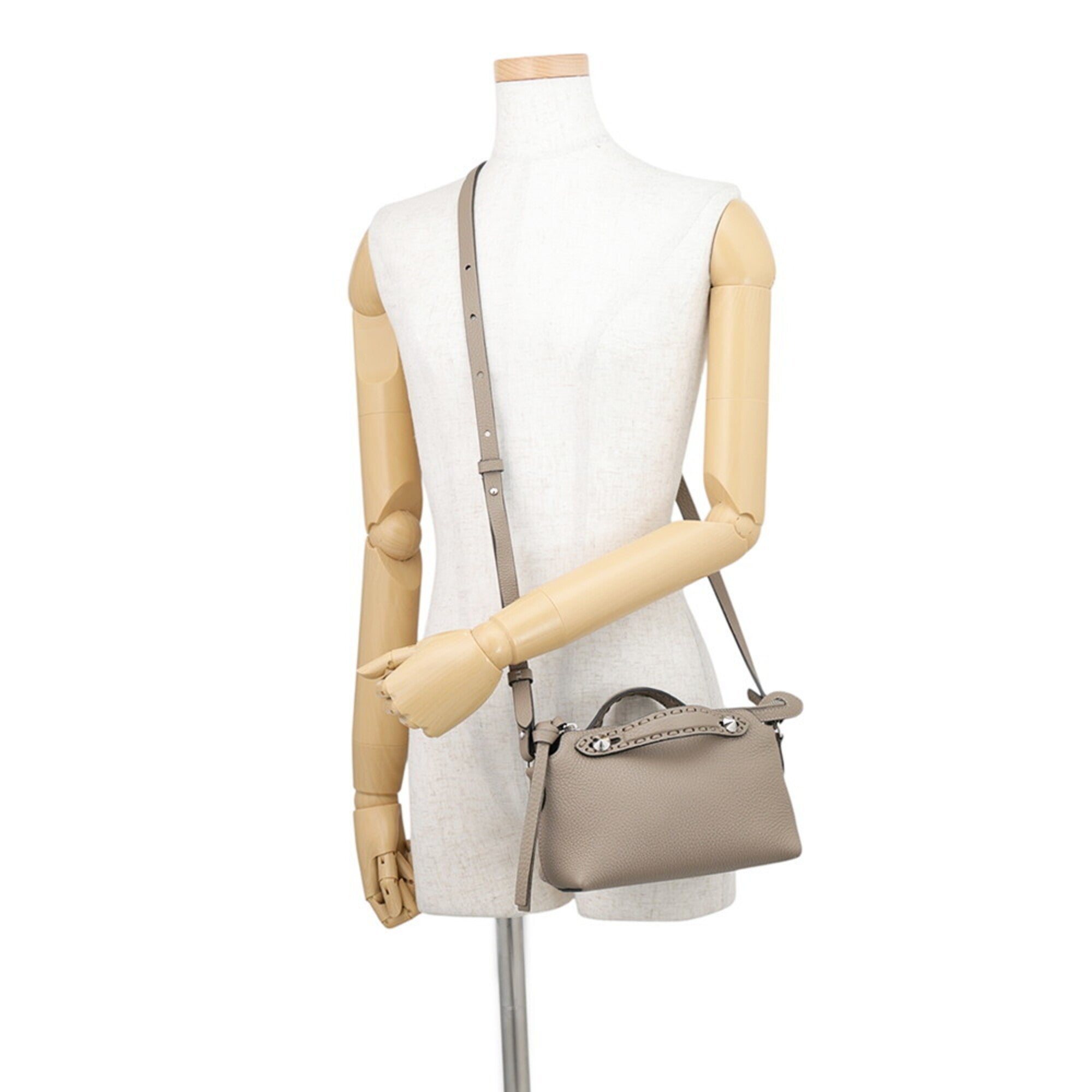 Fendi Selleria Gray Leather Handbag (Pre-Owned)