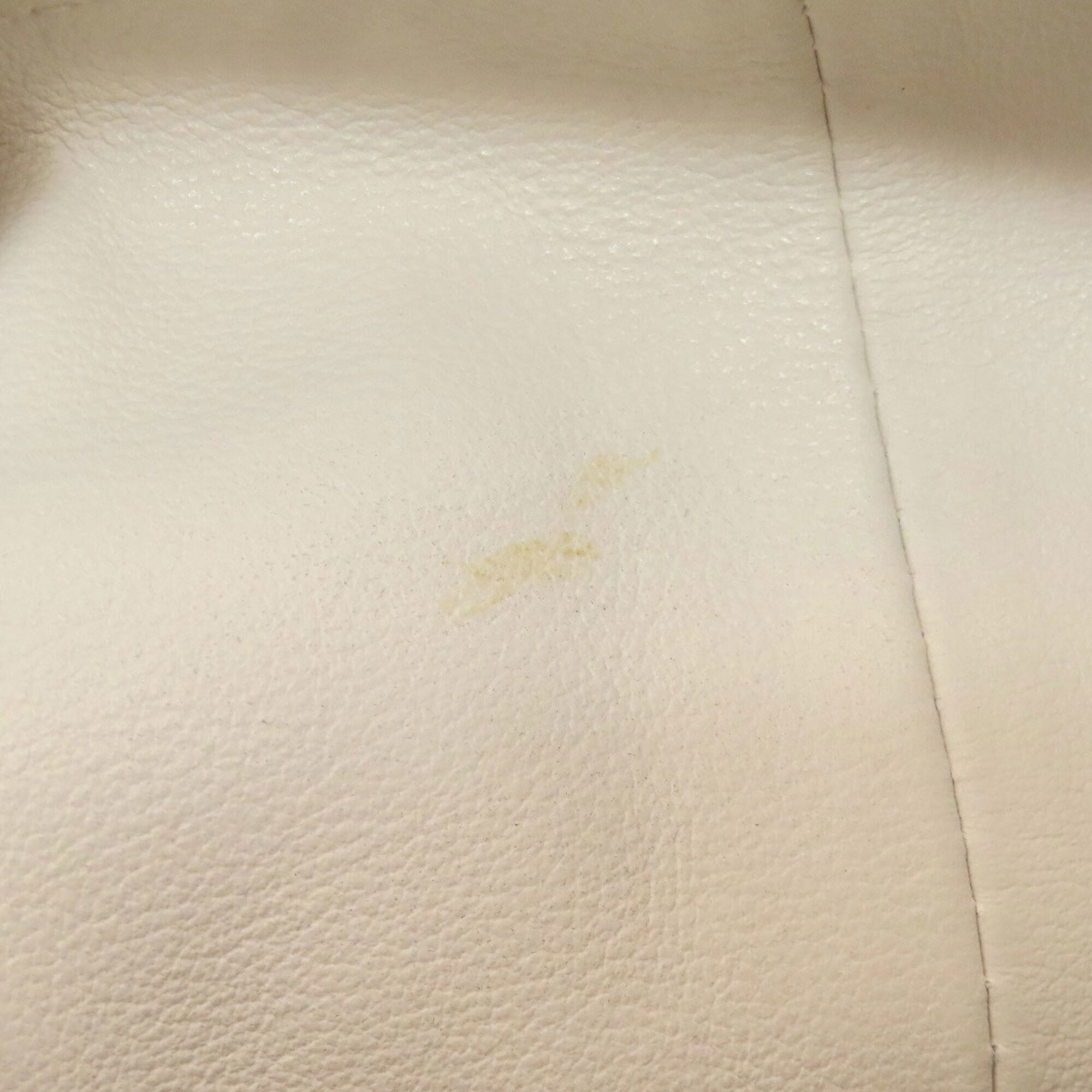 Bottega Veneta White Leather Handbag (Pre-Owned)