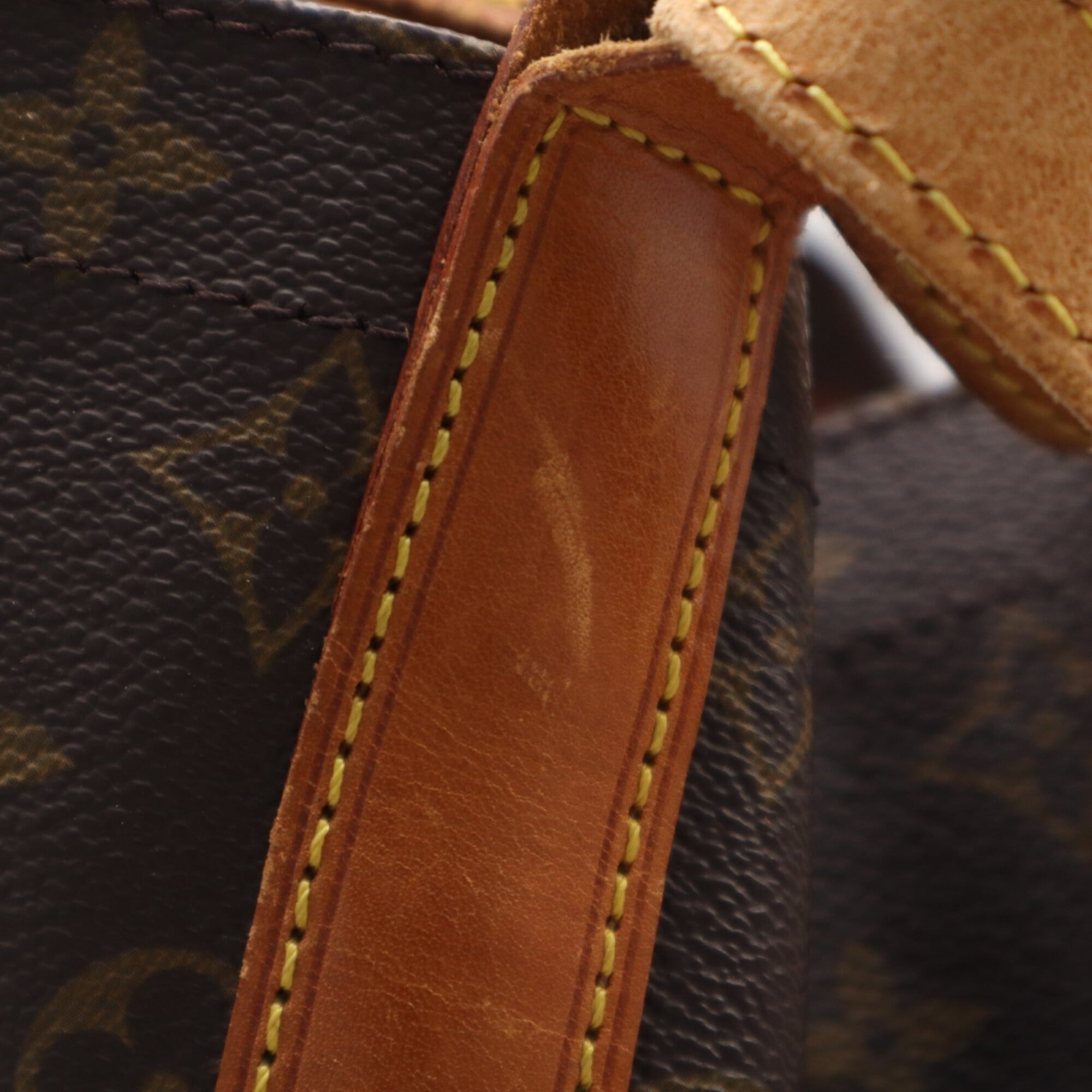 Louis Vuitton Beige Brown Coated Canvas Leather Pouch Shoulder Bag (Pre-Owned)
