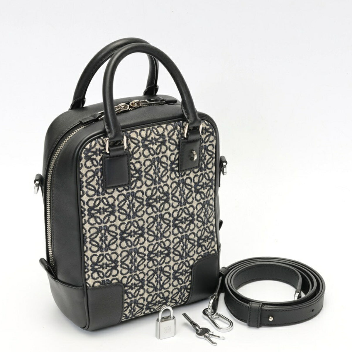 Loewe Amazona Navy Black Jacquard Leather Handbag Shoulder Bag (Pre-Owned)