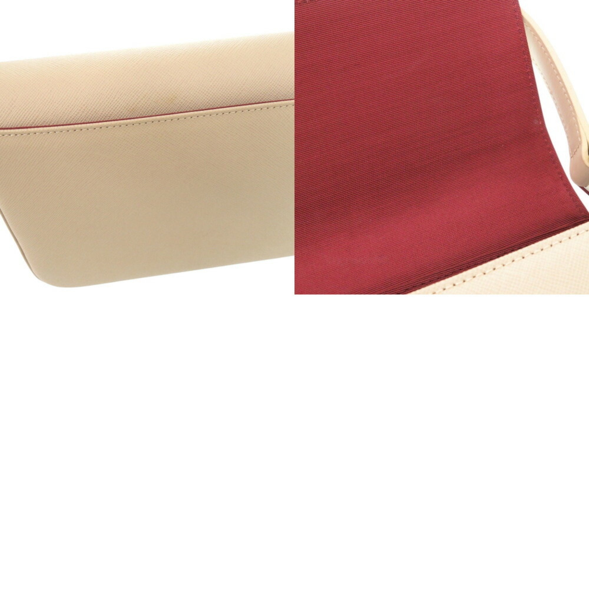 Burberry Beige Leather Handbag (Pre-Owned)