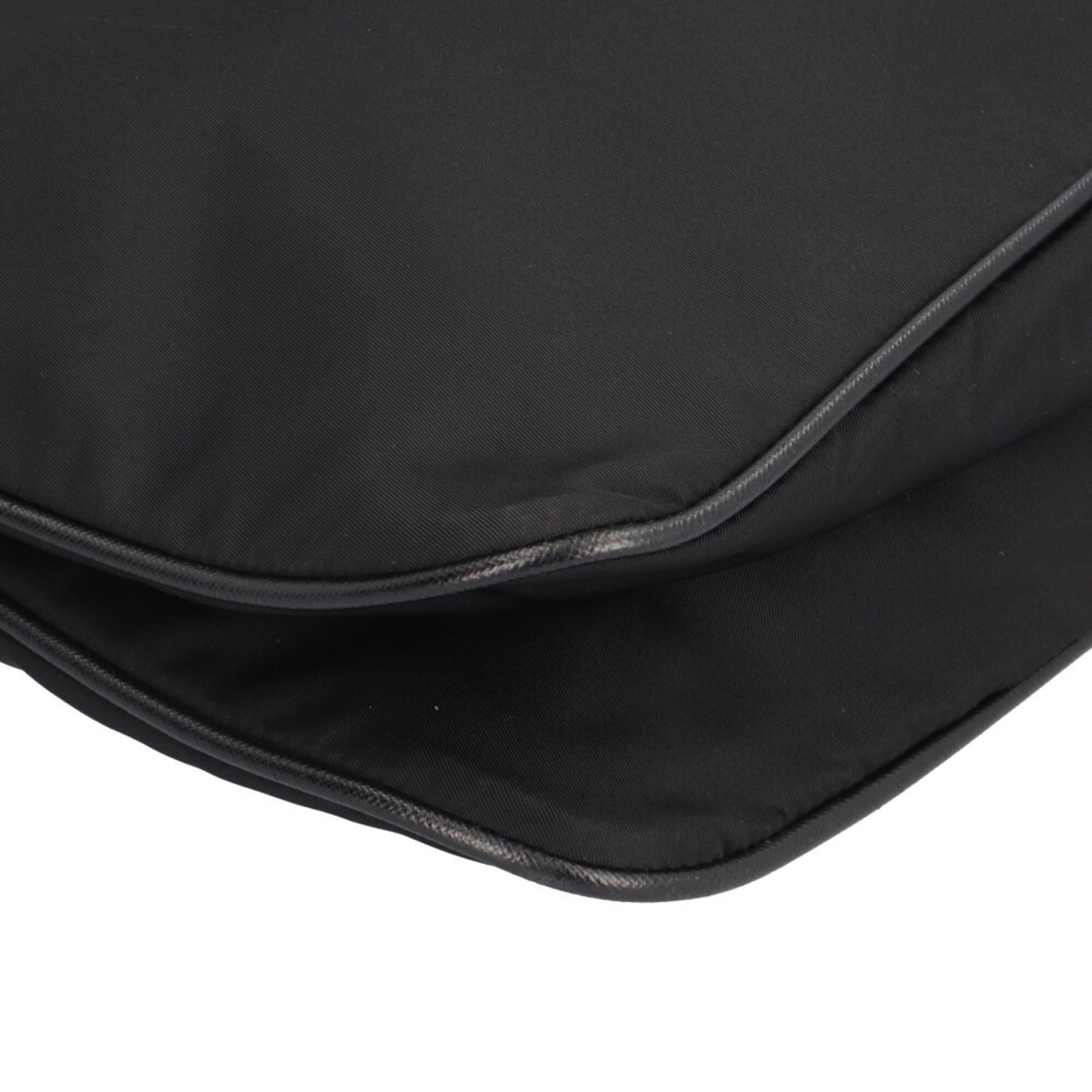Prada Black Nylon Shoulder Bag (Pre-Owned)