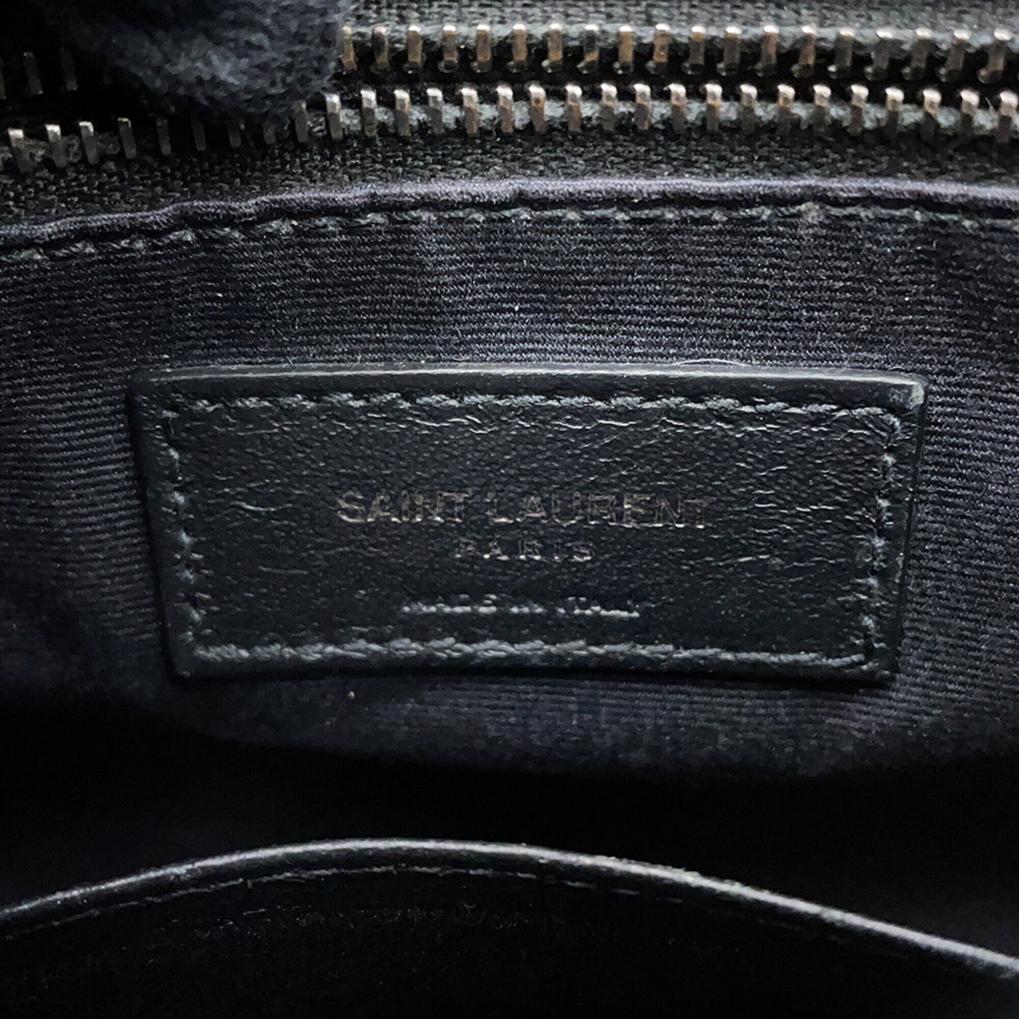 Yves Saint Laurent Black Leather Shoulder Bag (Pre-Owned)