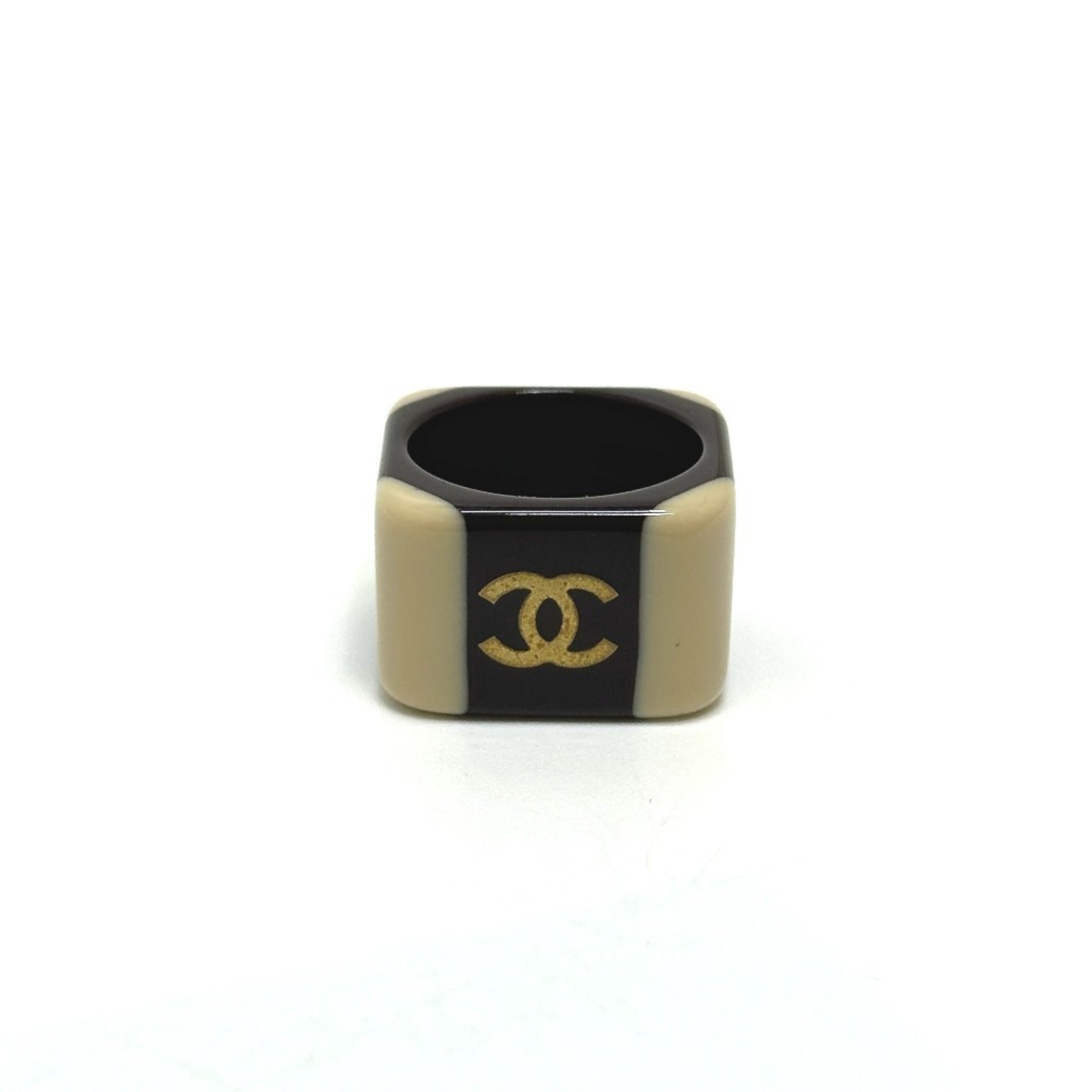Chanel Black White Plastic Band Ring (Pre-Owned)