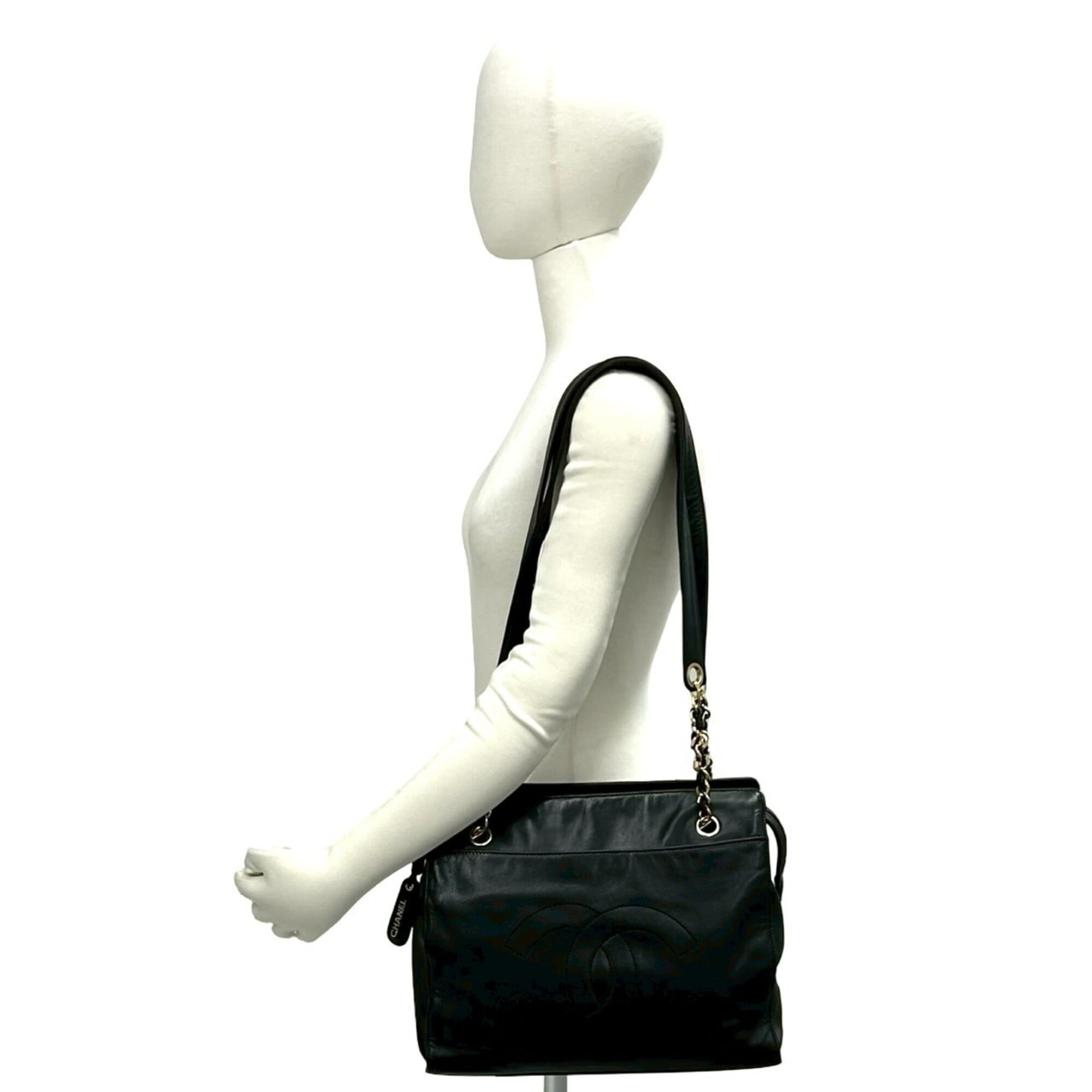 Chanel Black Leather Shoulder Bag Tote Bag (Pre-Owned)